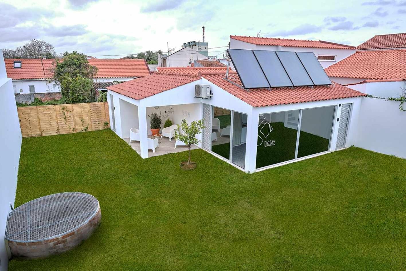 Casas do Portinho view 2