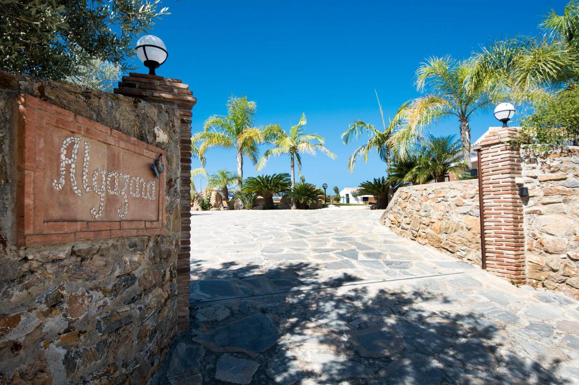 Villa Algazara by Villa Plus