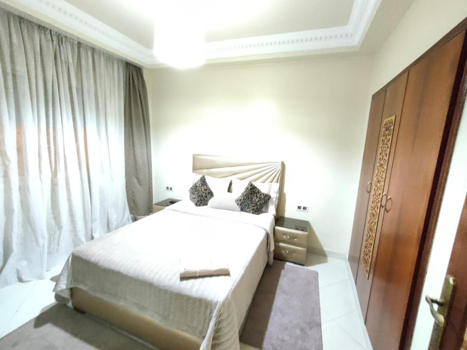 New Luxury Apartment, 3 Bed, 7Mins to Beach - Aida view 2