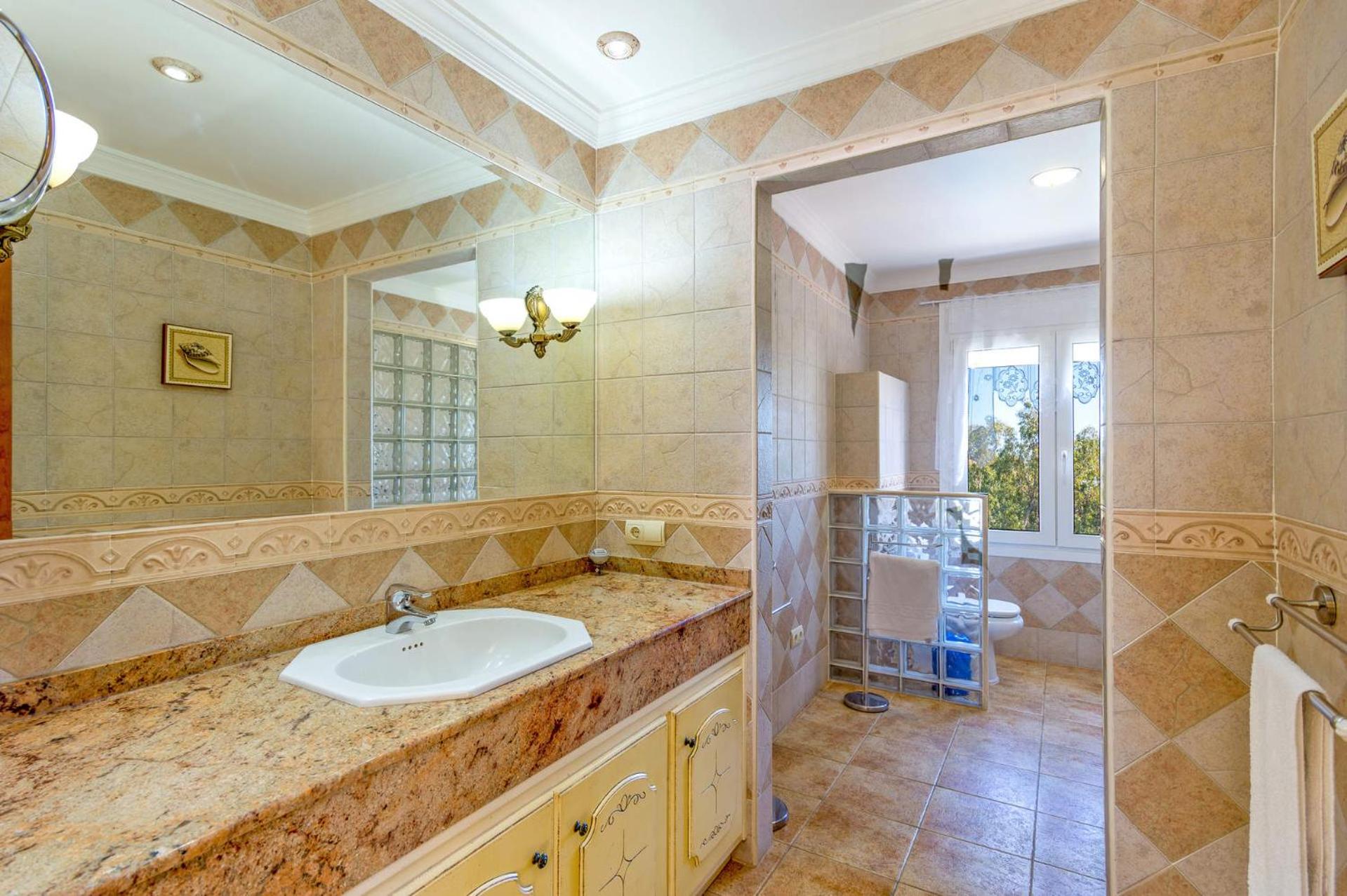 Villa Trebol by Villa Plus