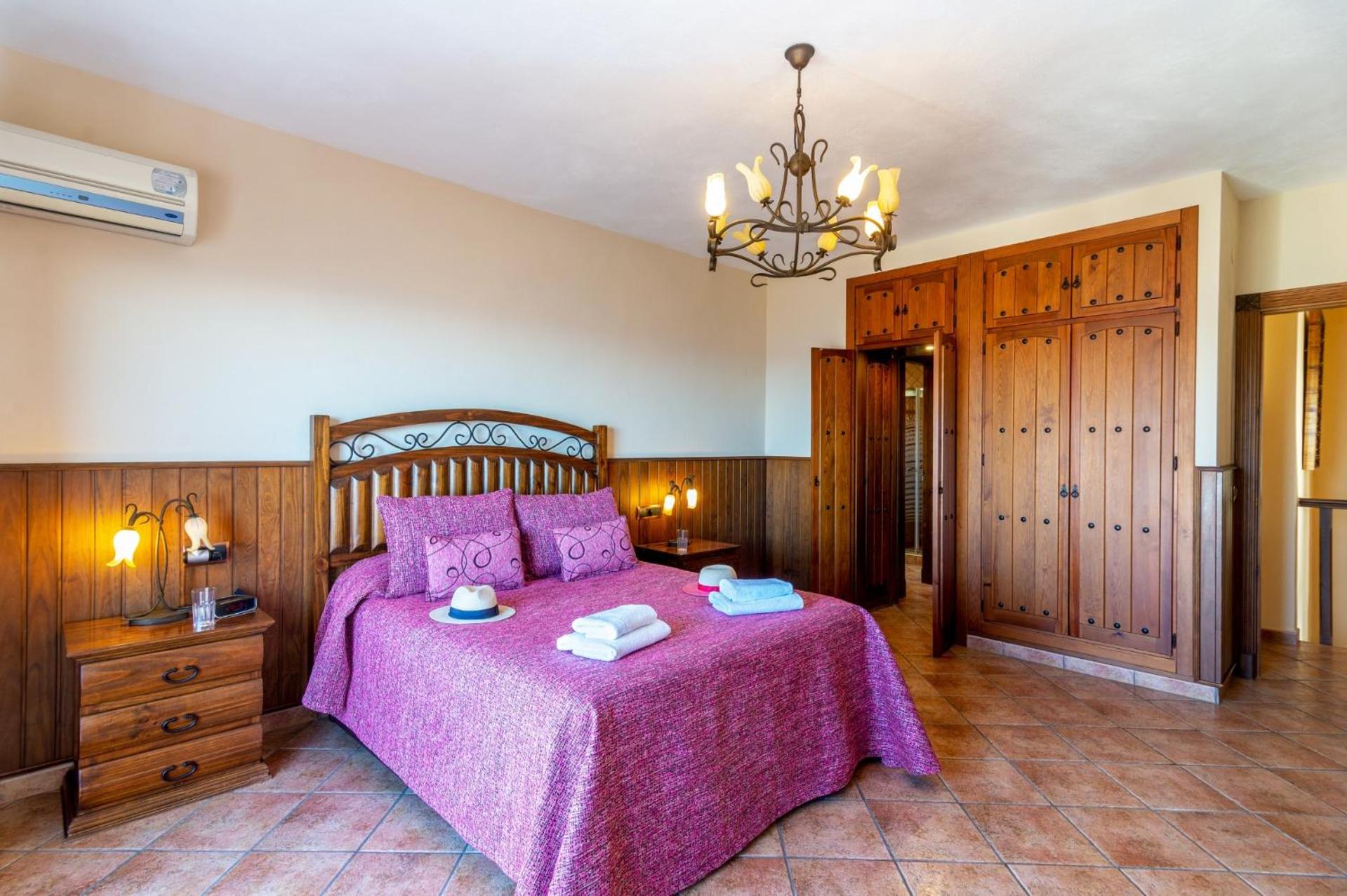 Villa Biznaga by Villa Plus