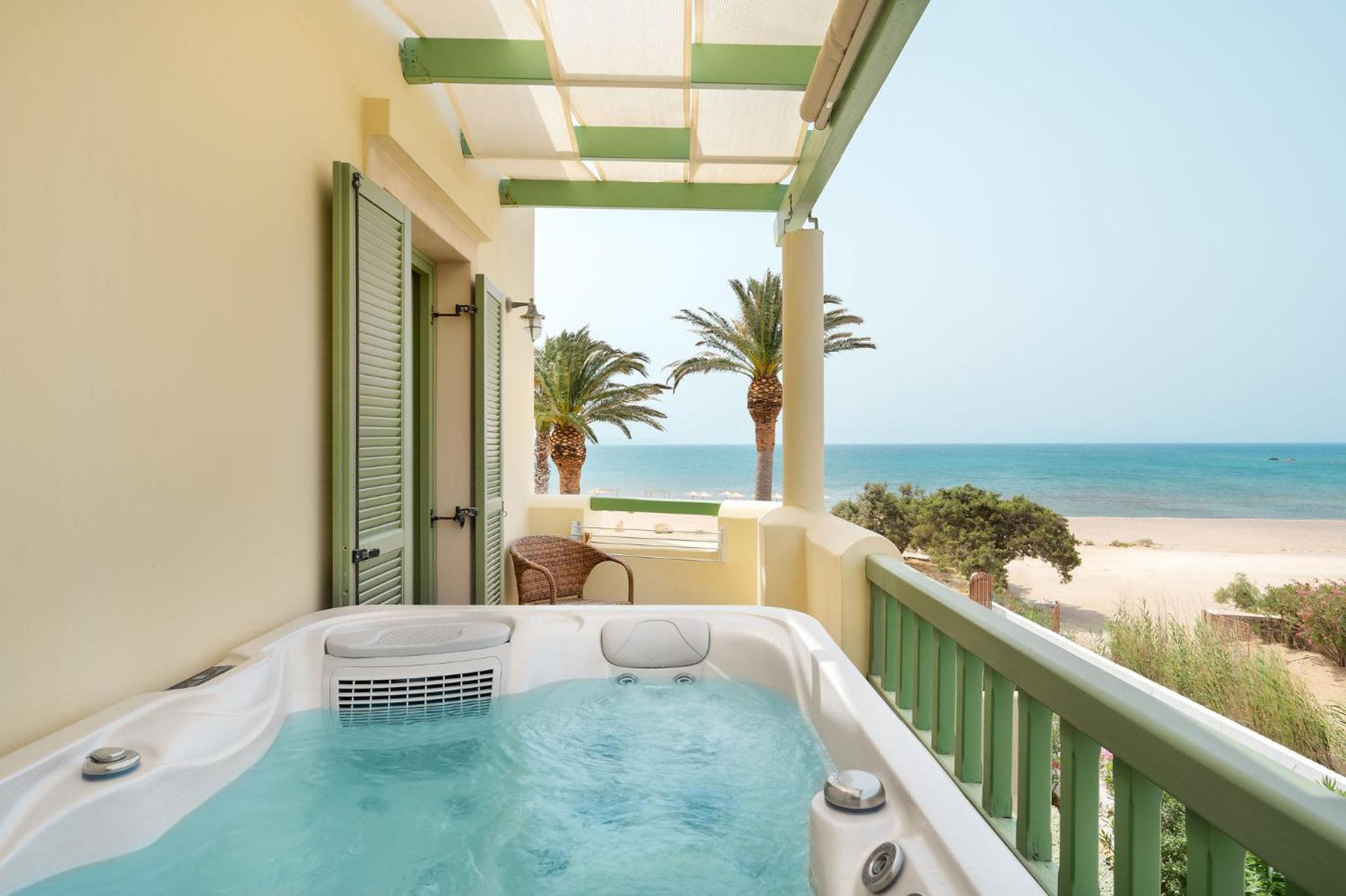 Finikas Hotel
