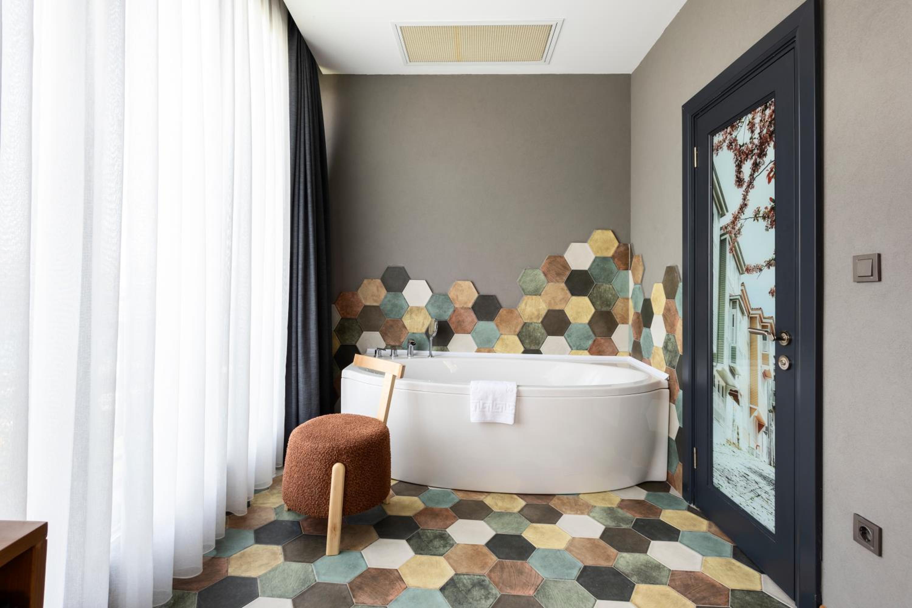 Petrion Otel - Image 12