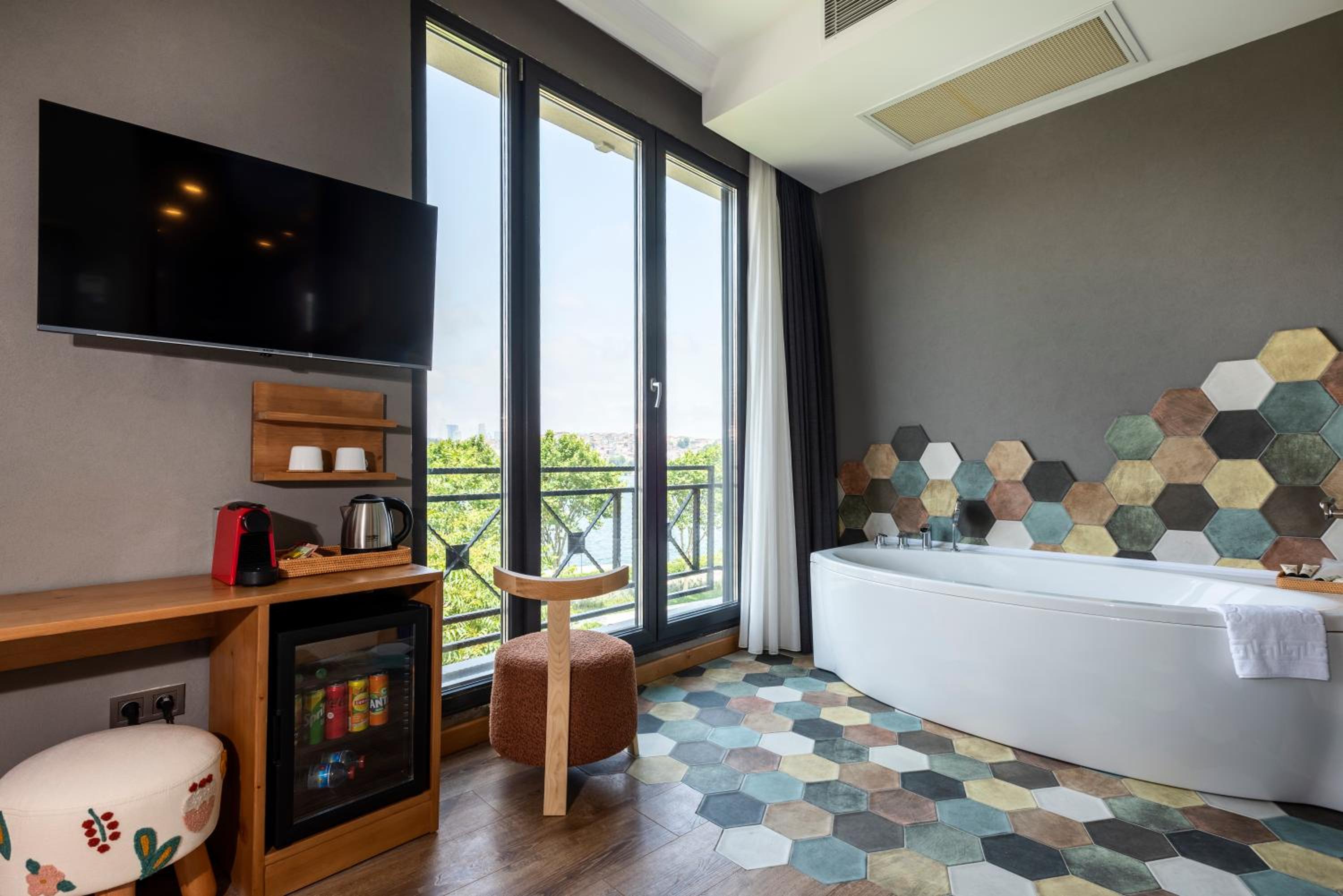 Petrion Otel - Image 15