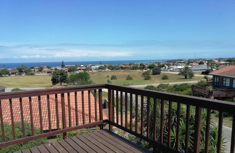 Surf Cabana 3 bedroom holiday home