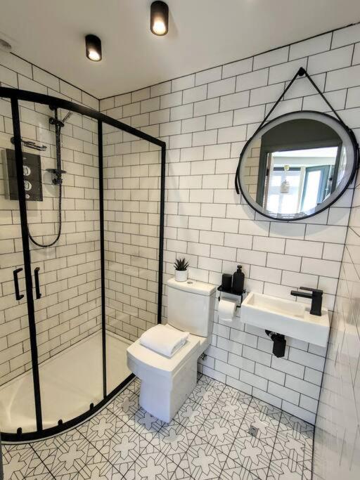One of a Kind Luxury Studio Stay in Penzance view 3