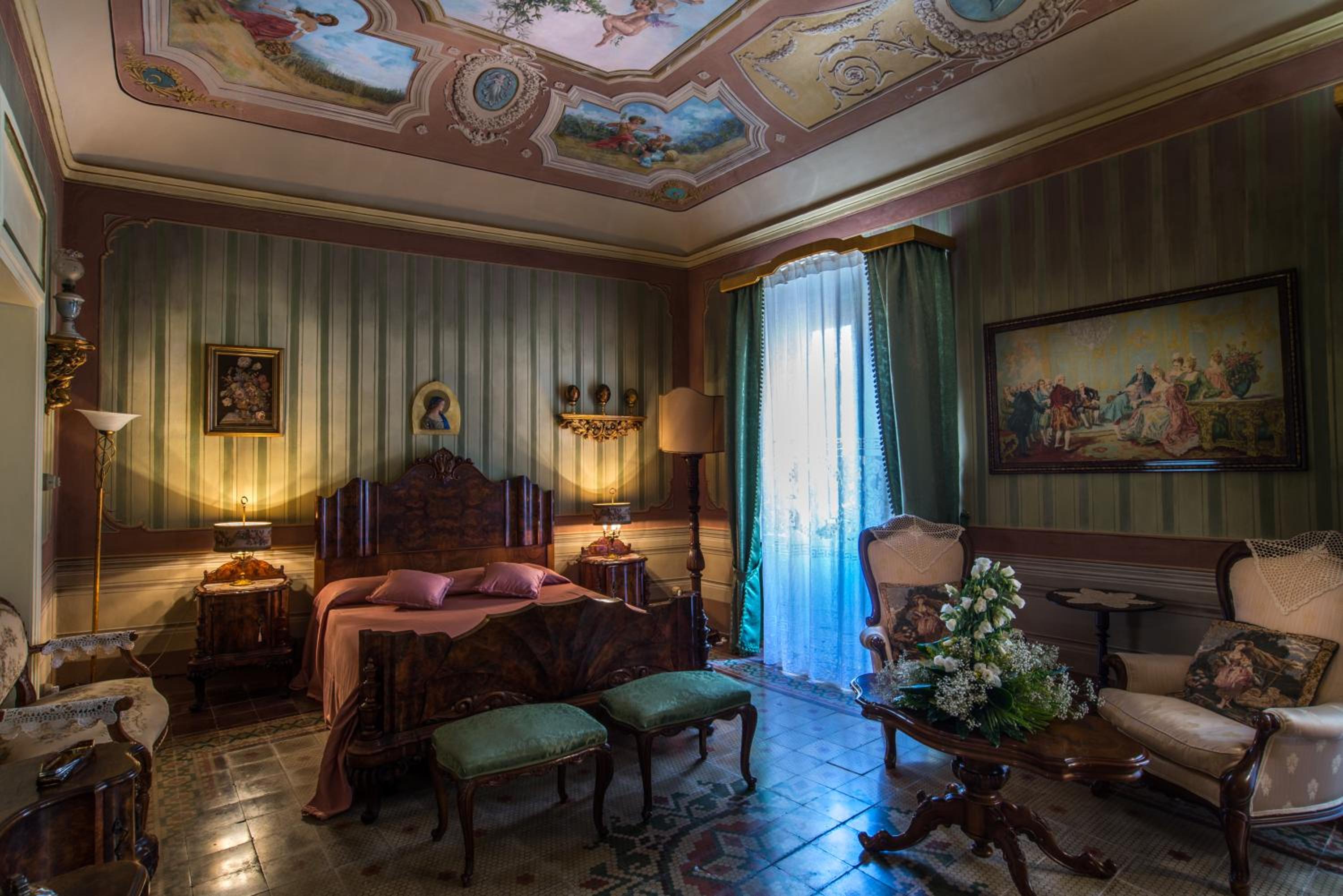 Roccamelia Historic Houses