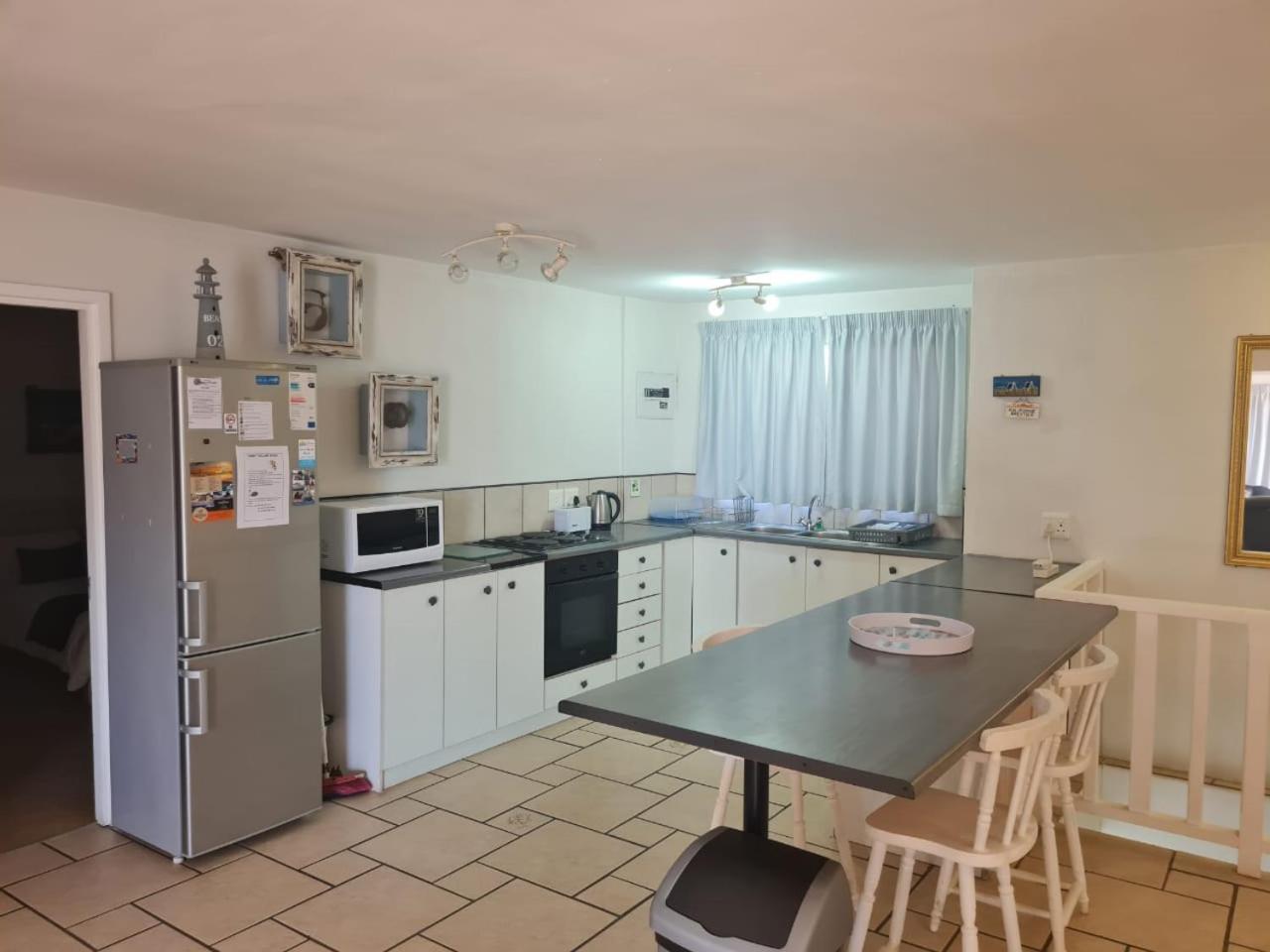 Hennie's House view 2