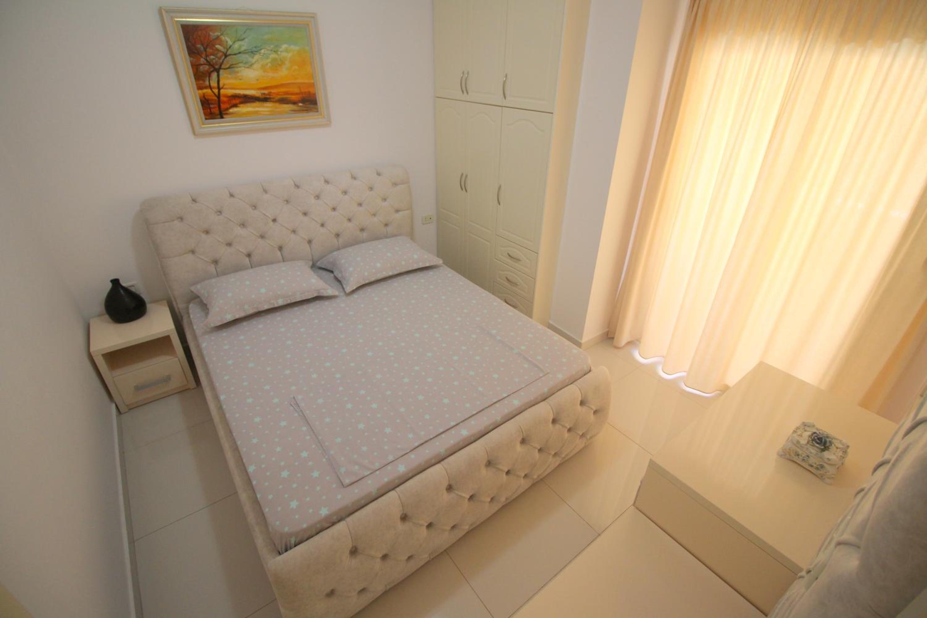 Klajdi Apartaments