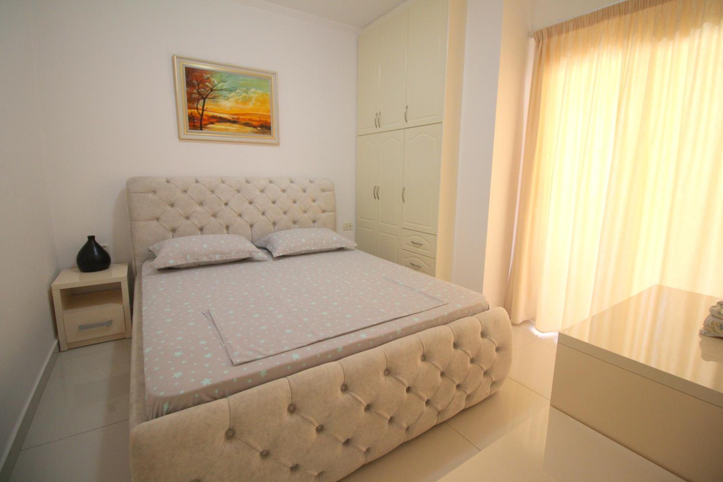 Klajdi Apartaments