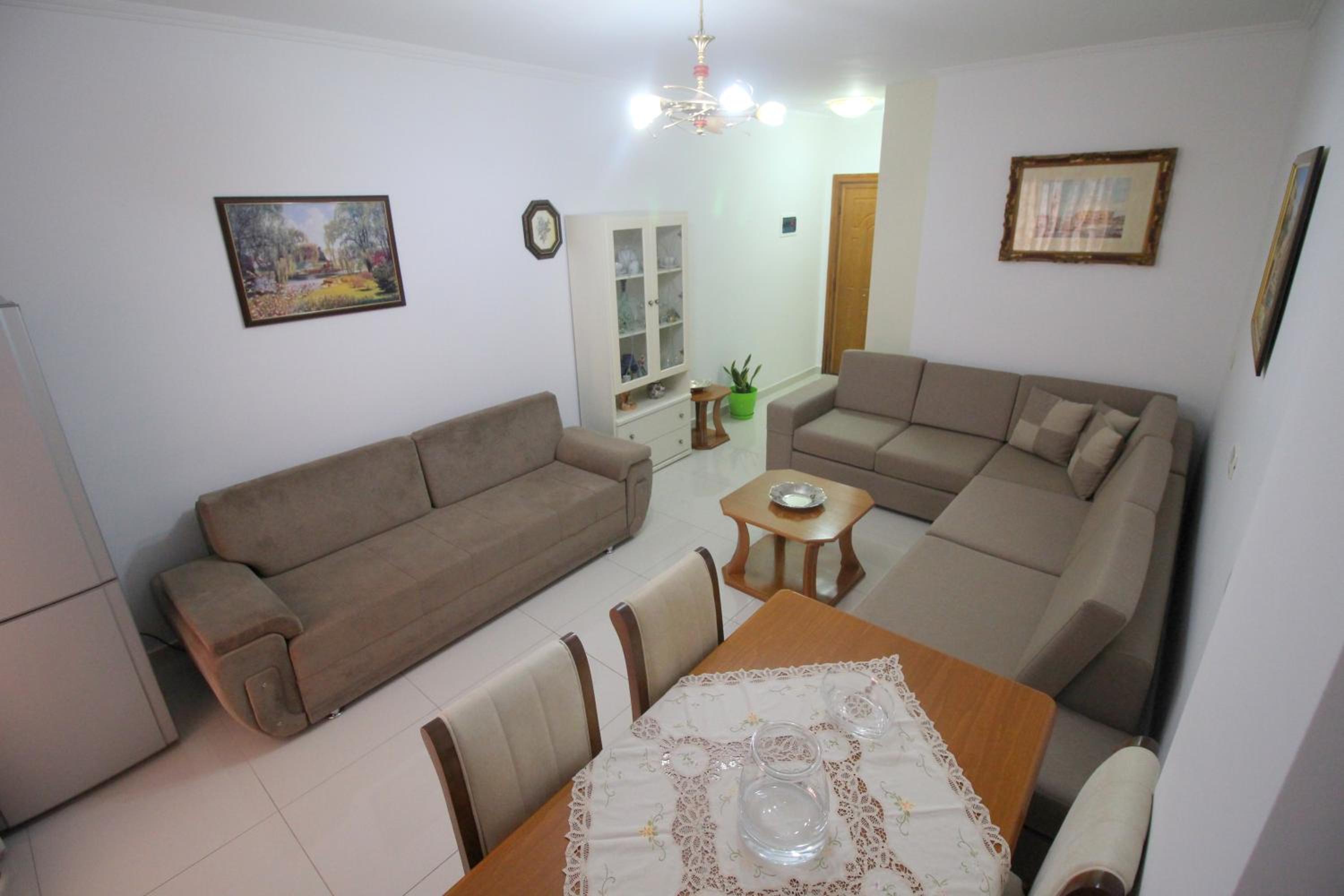 Klajdi Apartaments