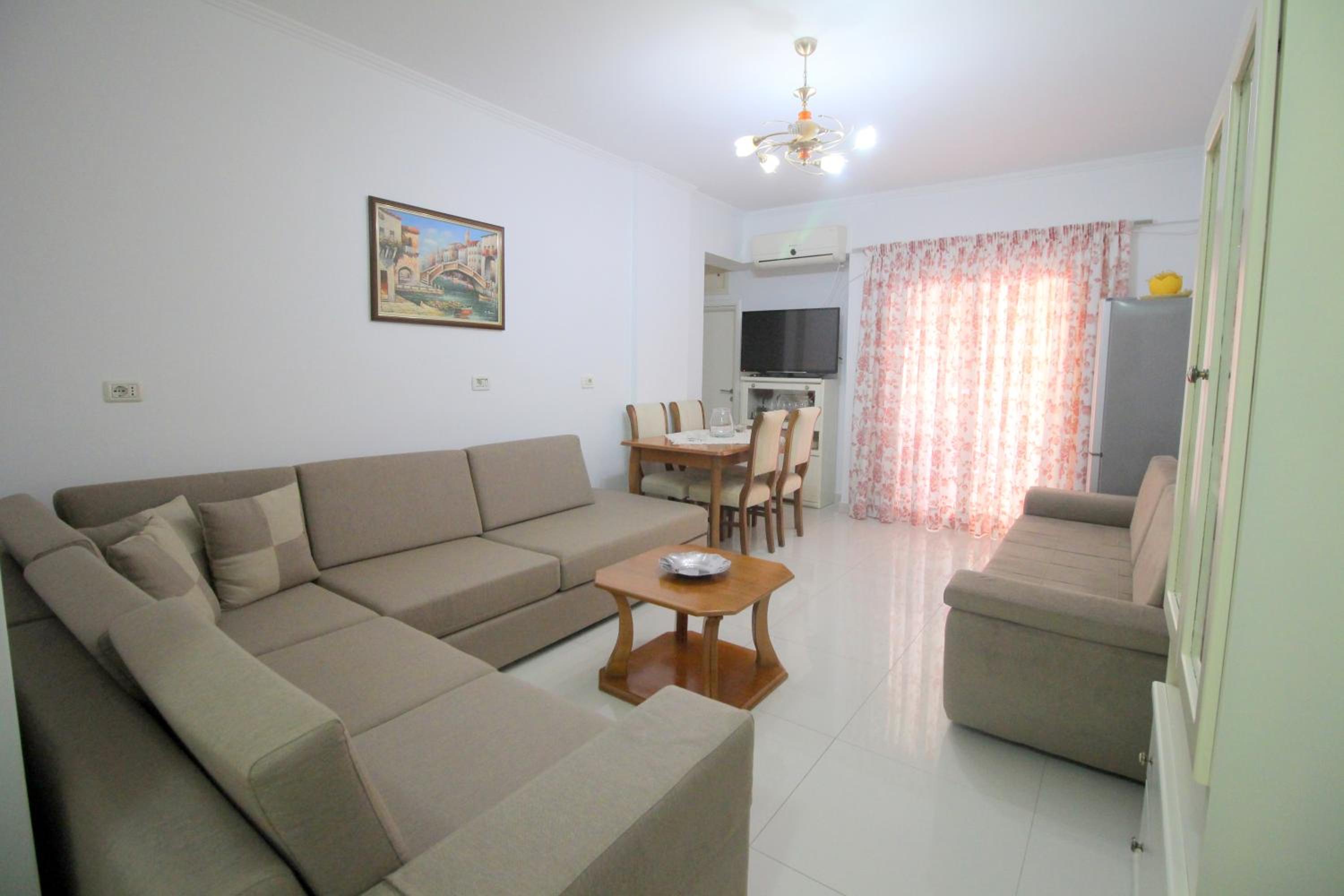 Klajdi Apartaments