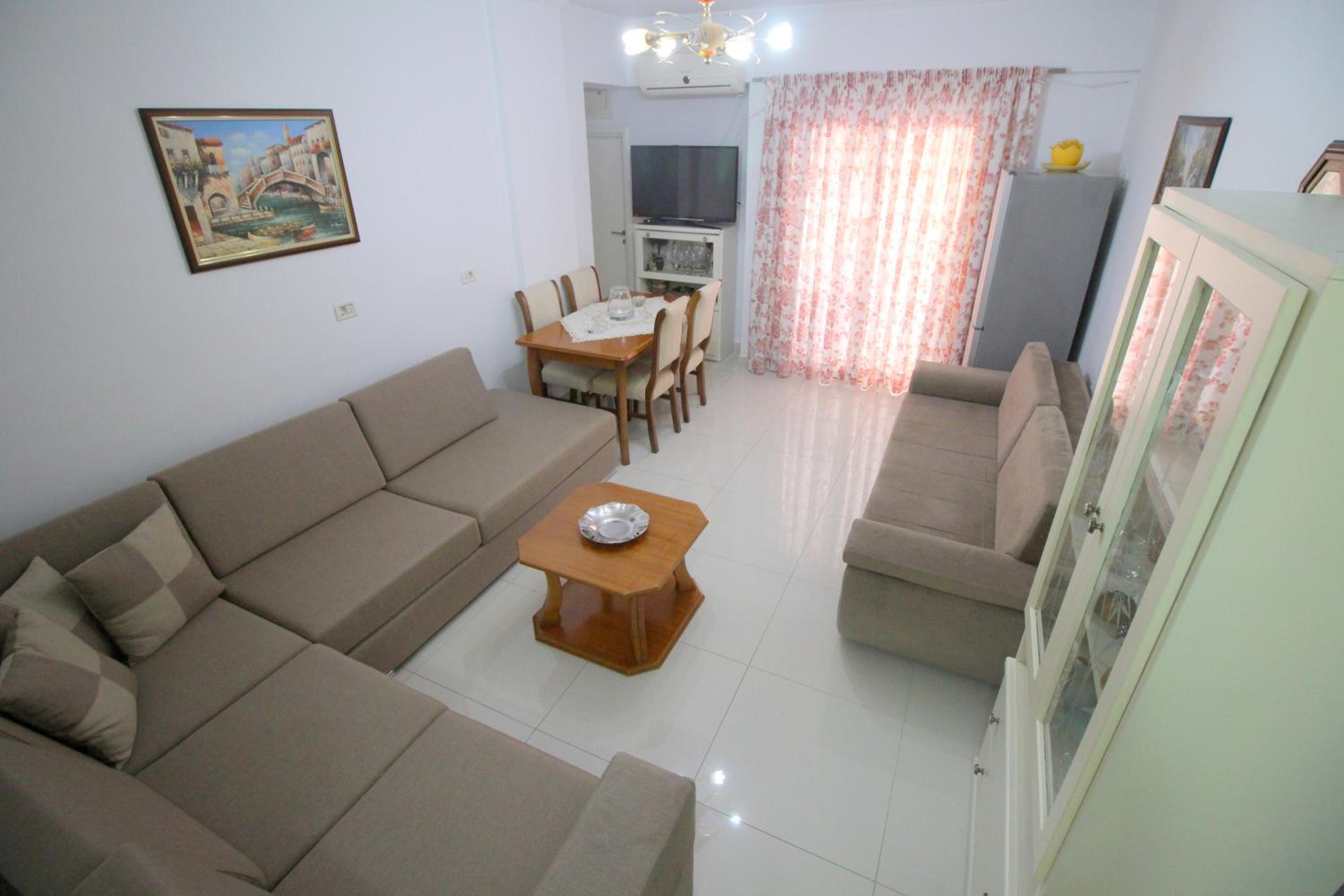 Klajdi Apartaments