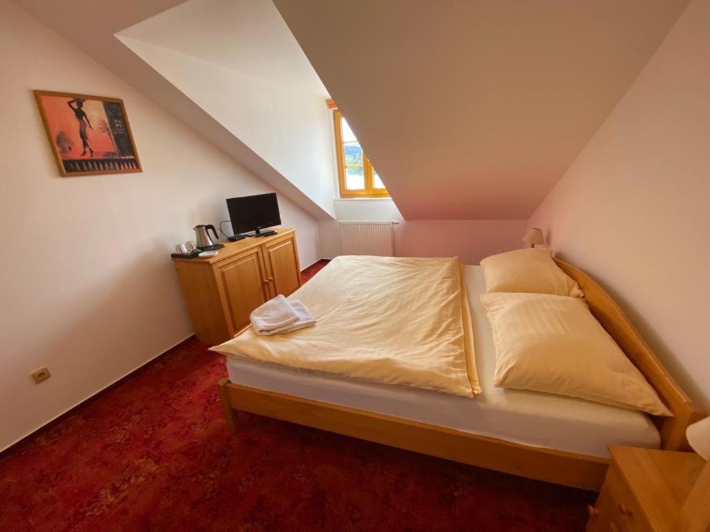 Pension U Kostela