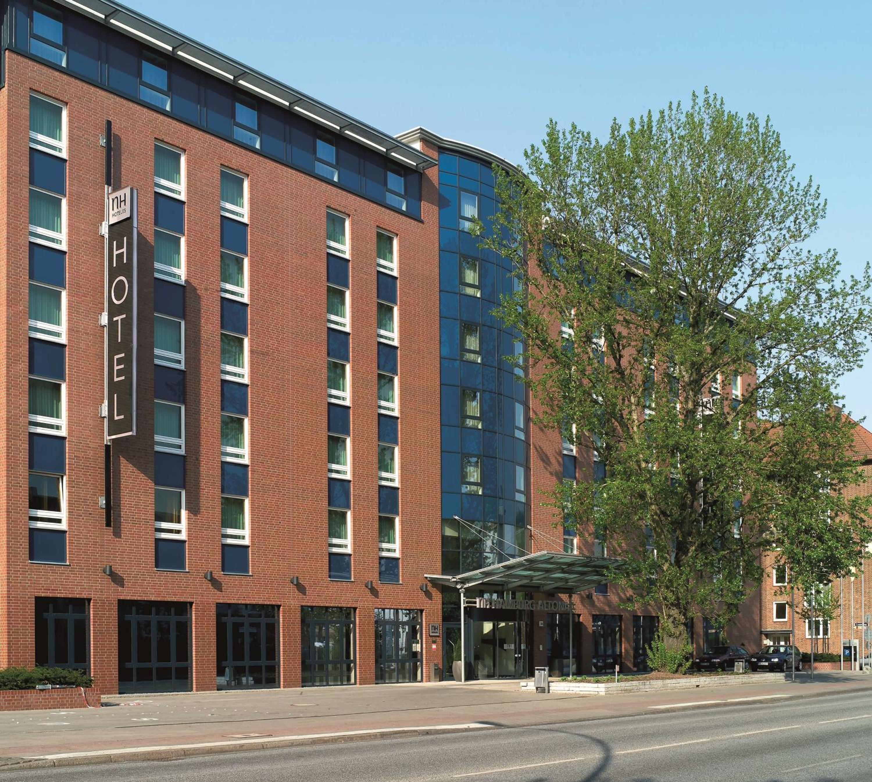 Hotel NH Hamburg Altona - Image 1