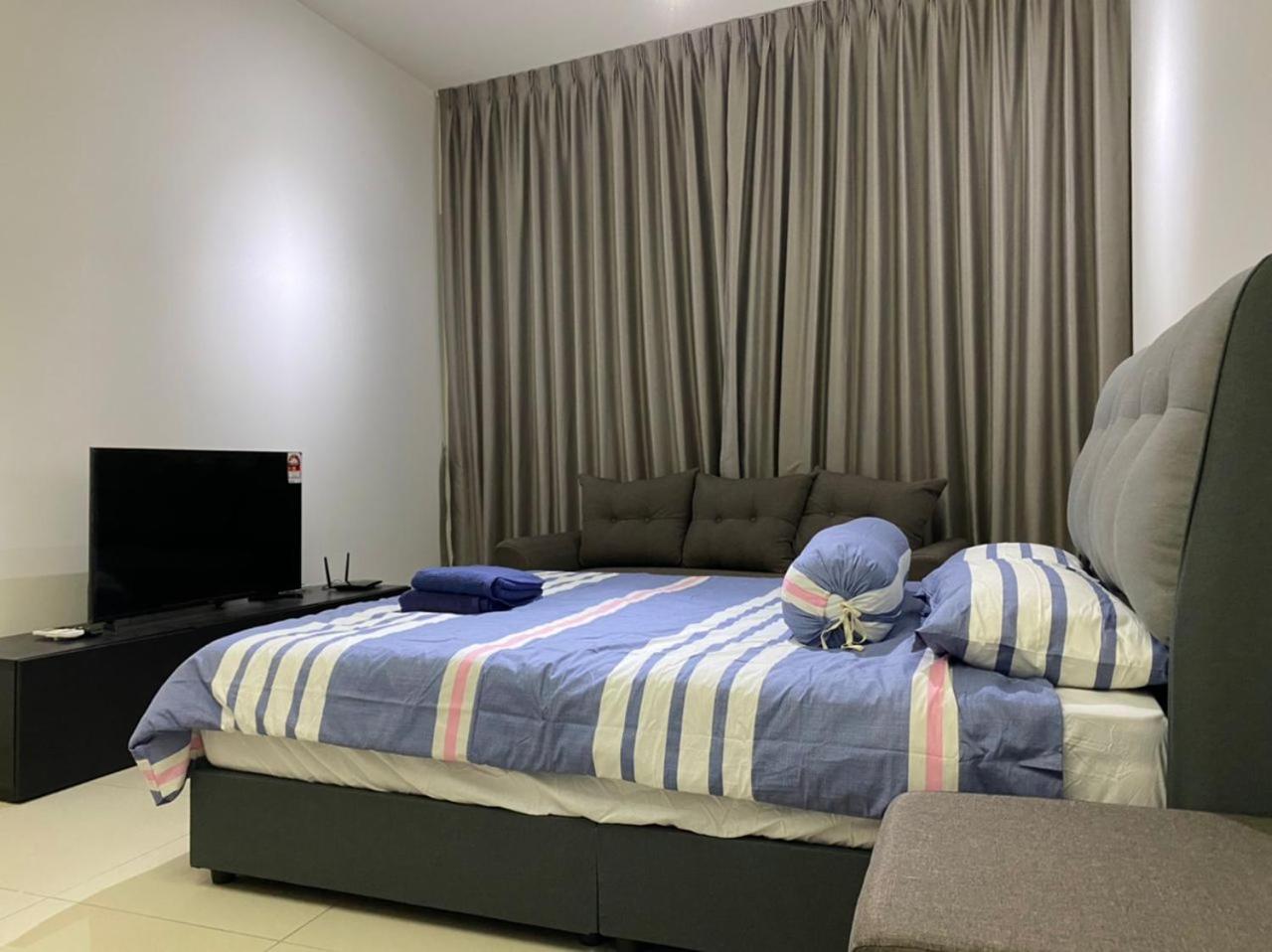 Happy Continew Residence 2 Bedrooms - TRX KL