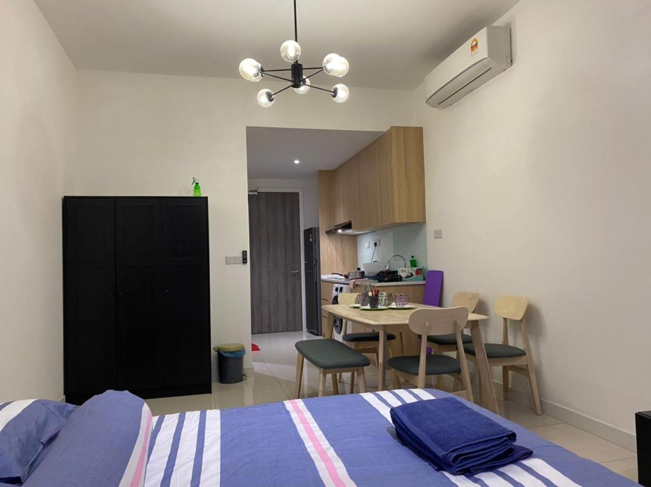 Happy Continew Residence 2 Bedrooms - TRX KL