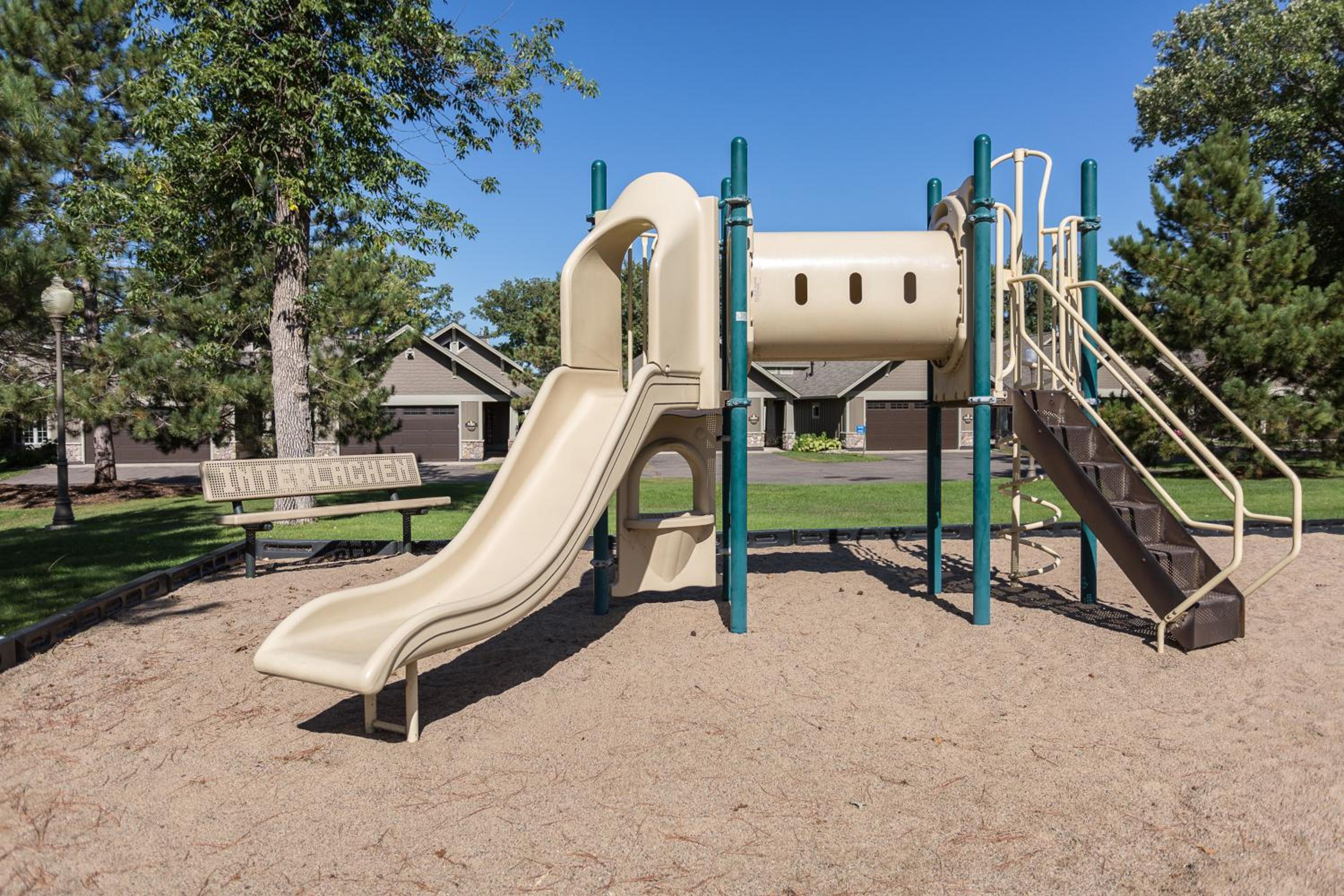 Interlachen Unit 18 view 4