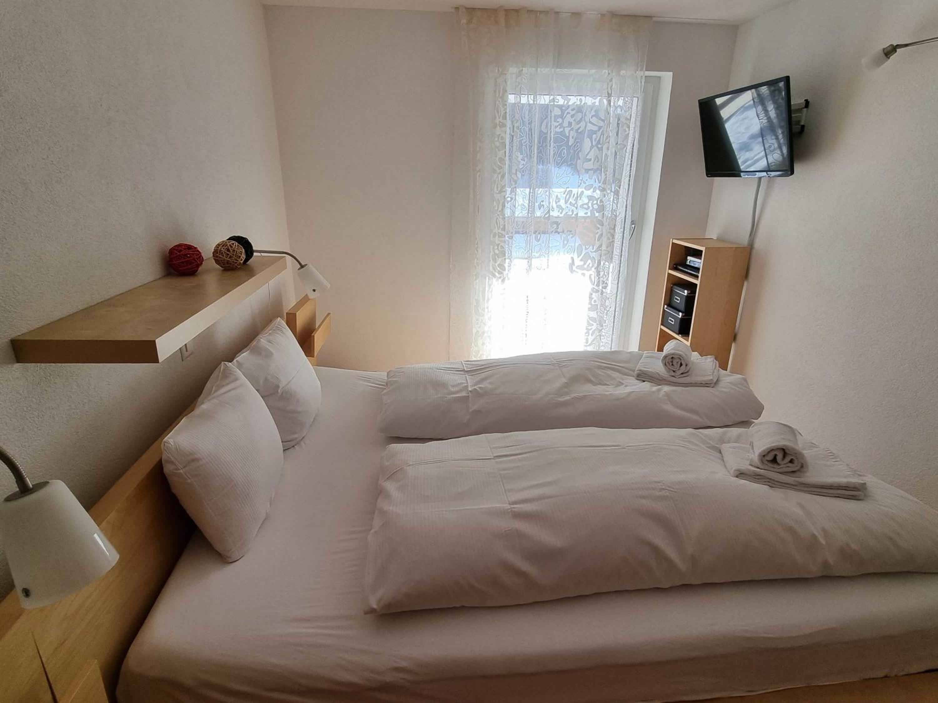 Modern and bright apartment opposite ski-lift
