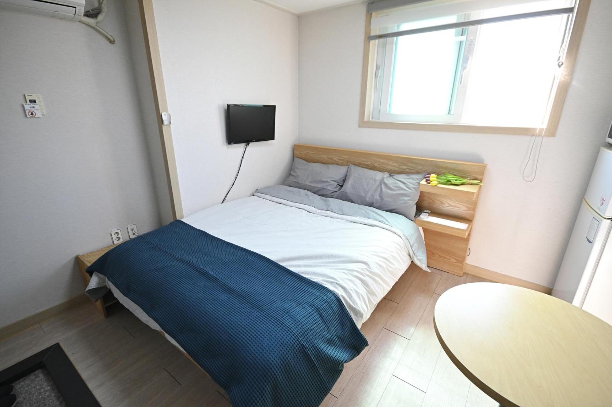 Twin Rabbit Guesthouse