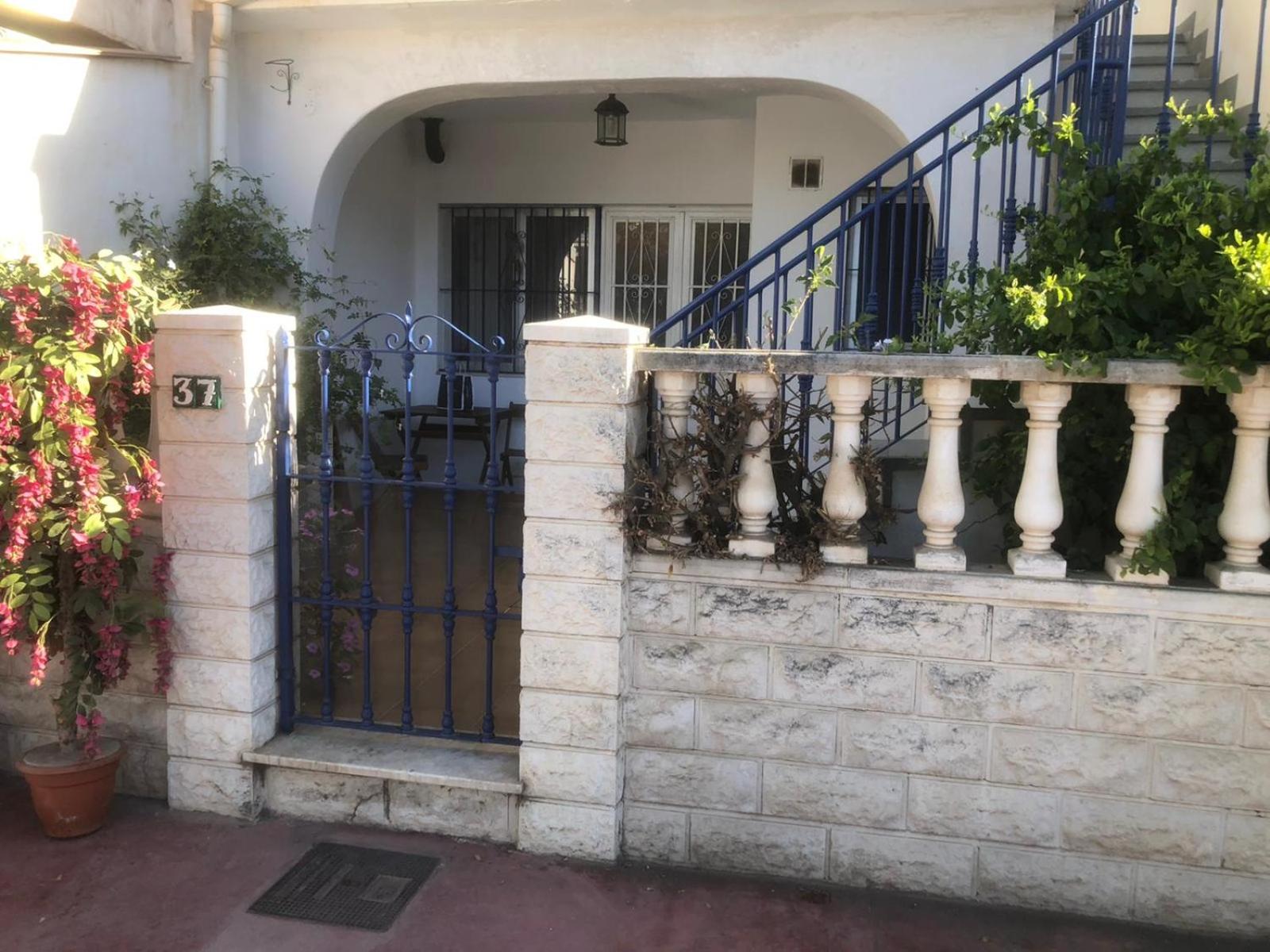 Calle Quitapenas 37 Casa Frente al Mar