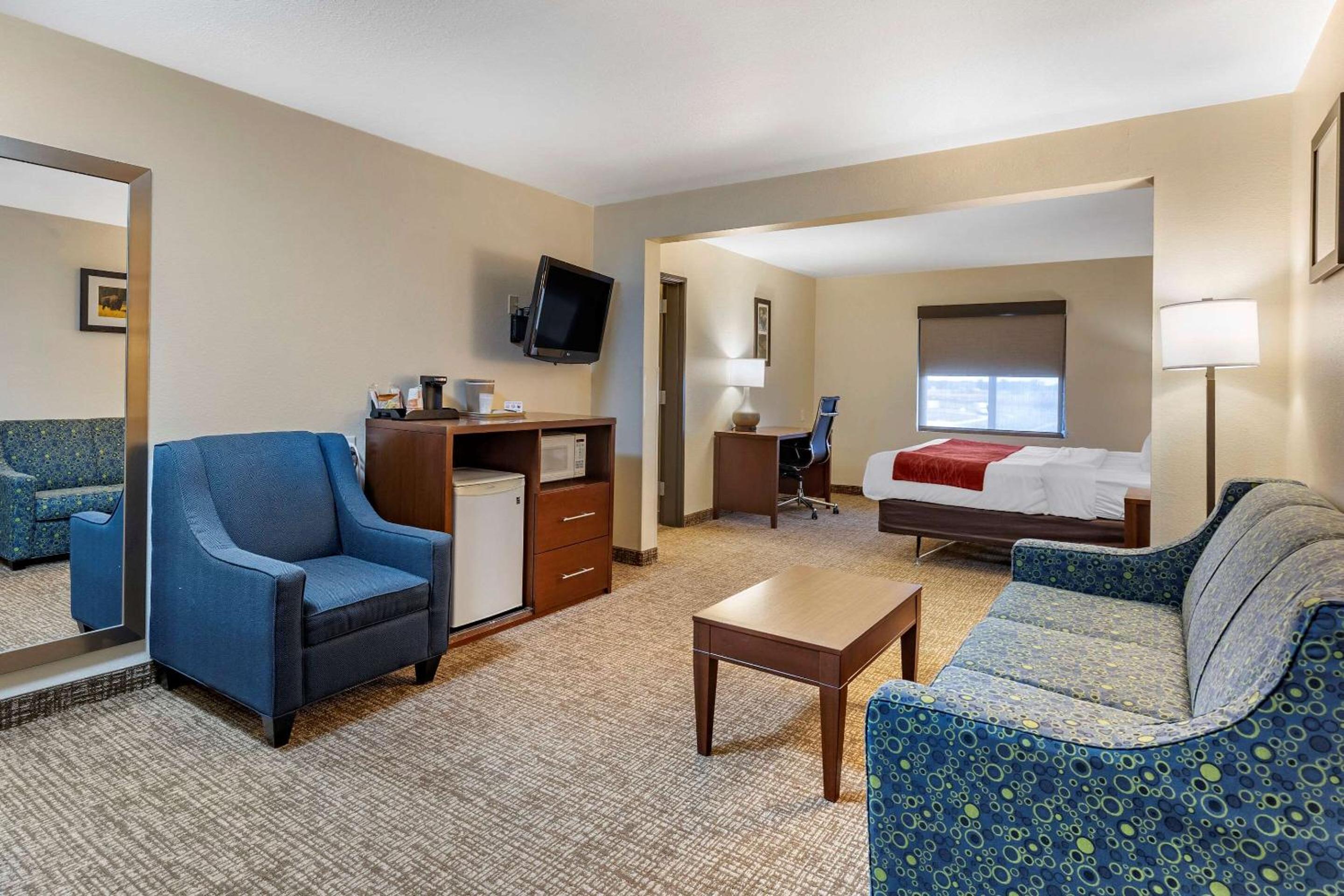Comfort Inn & Suites Greenville I-70