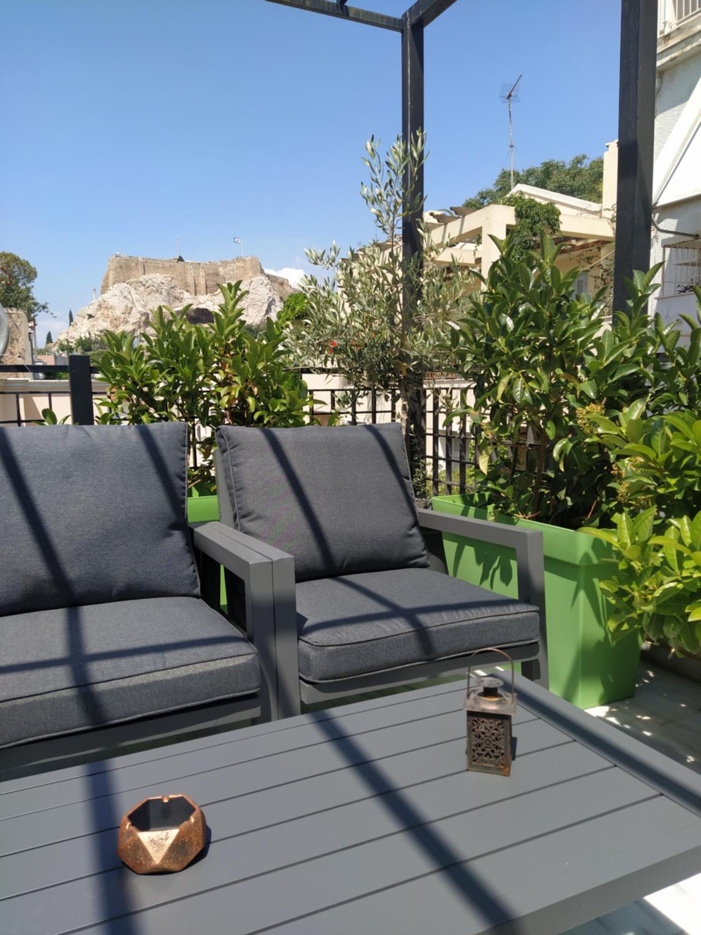 Elia Apartments
