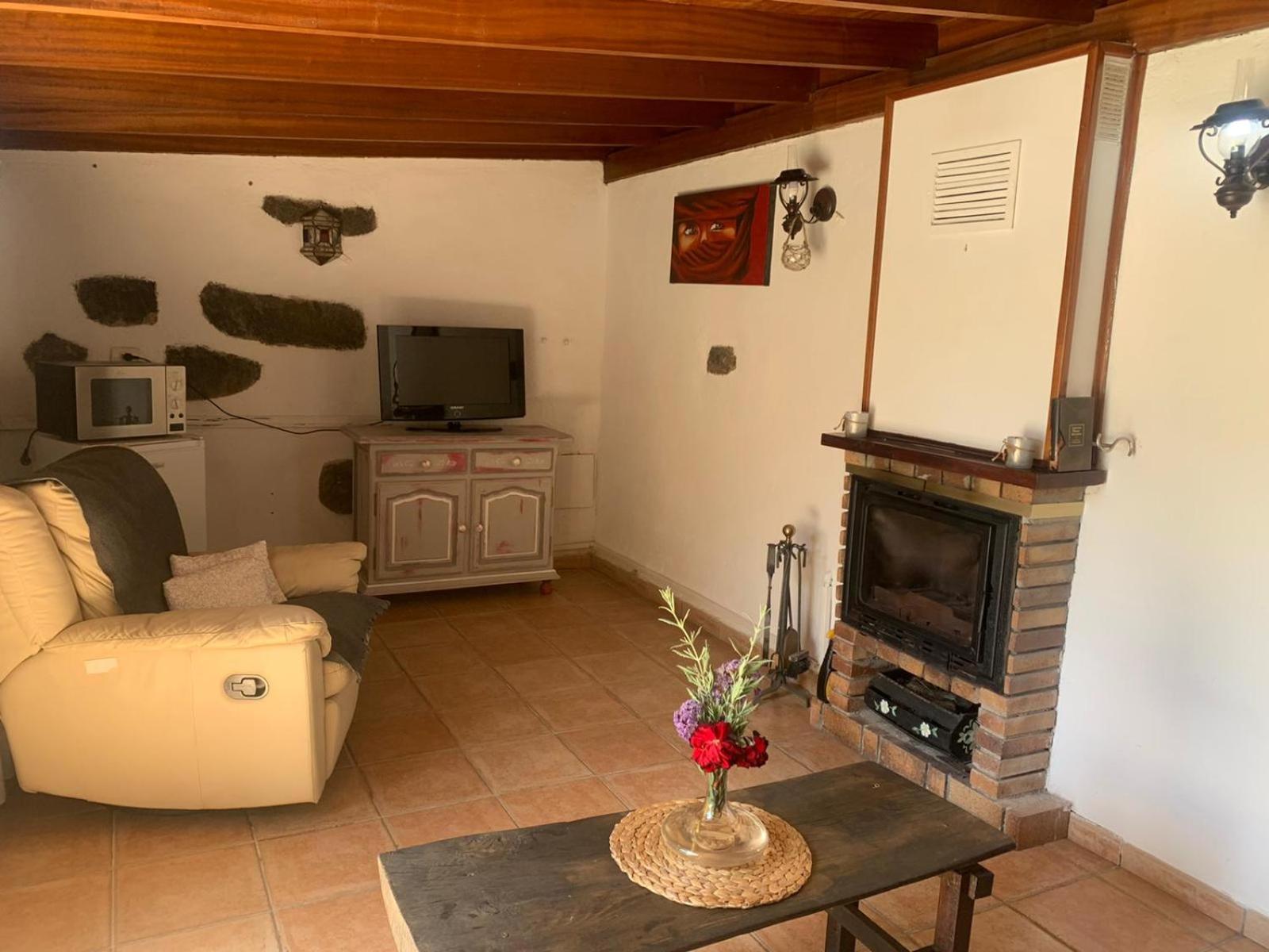 Hotel Rural La Correa del Almendro & Bubble Experience - Adults Only