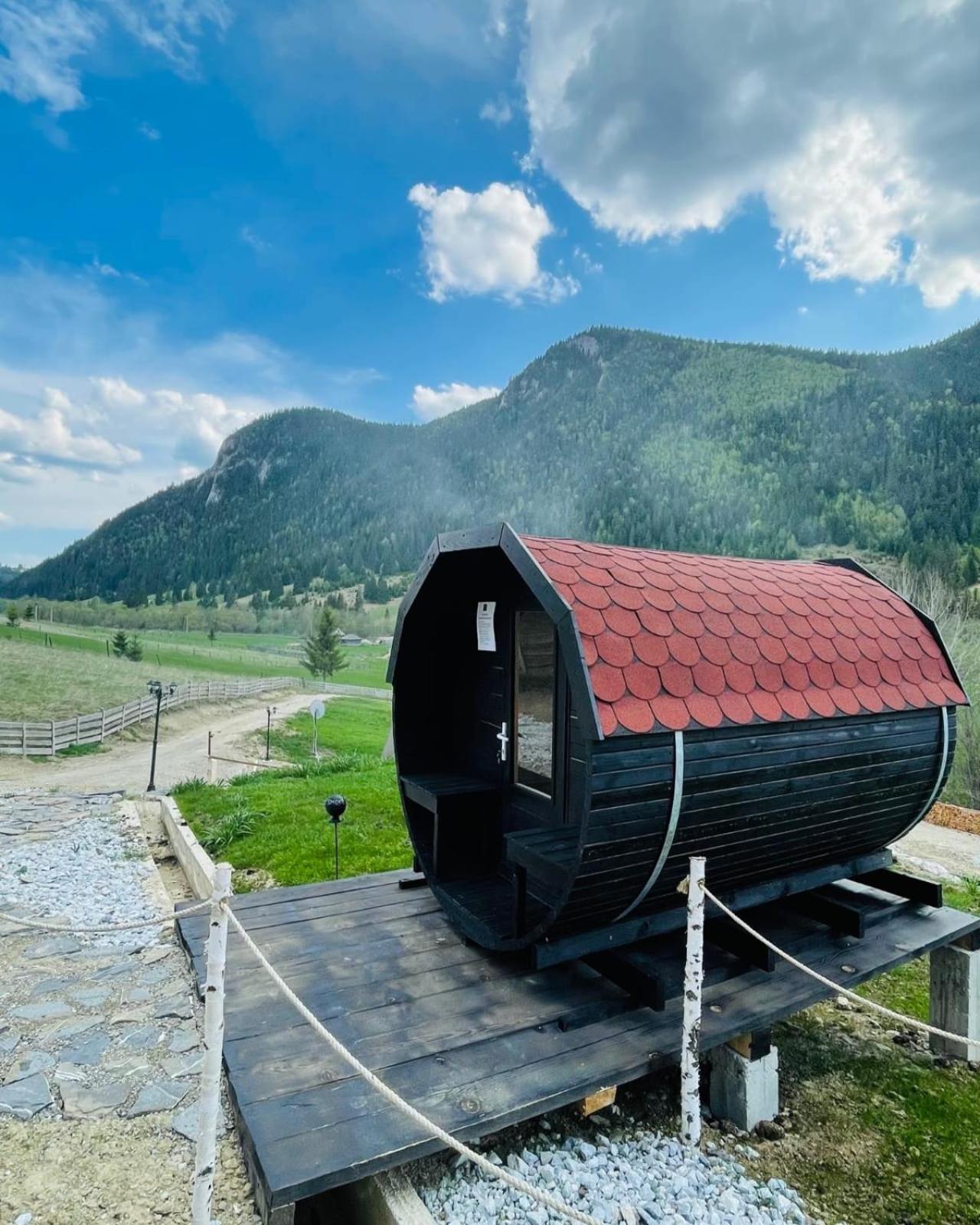 Resort Valea Tătarilor view 3