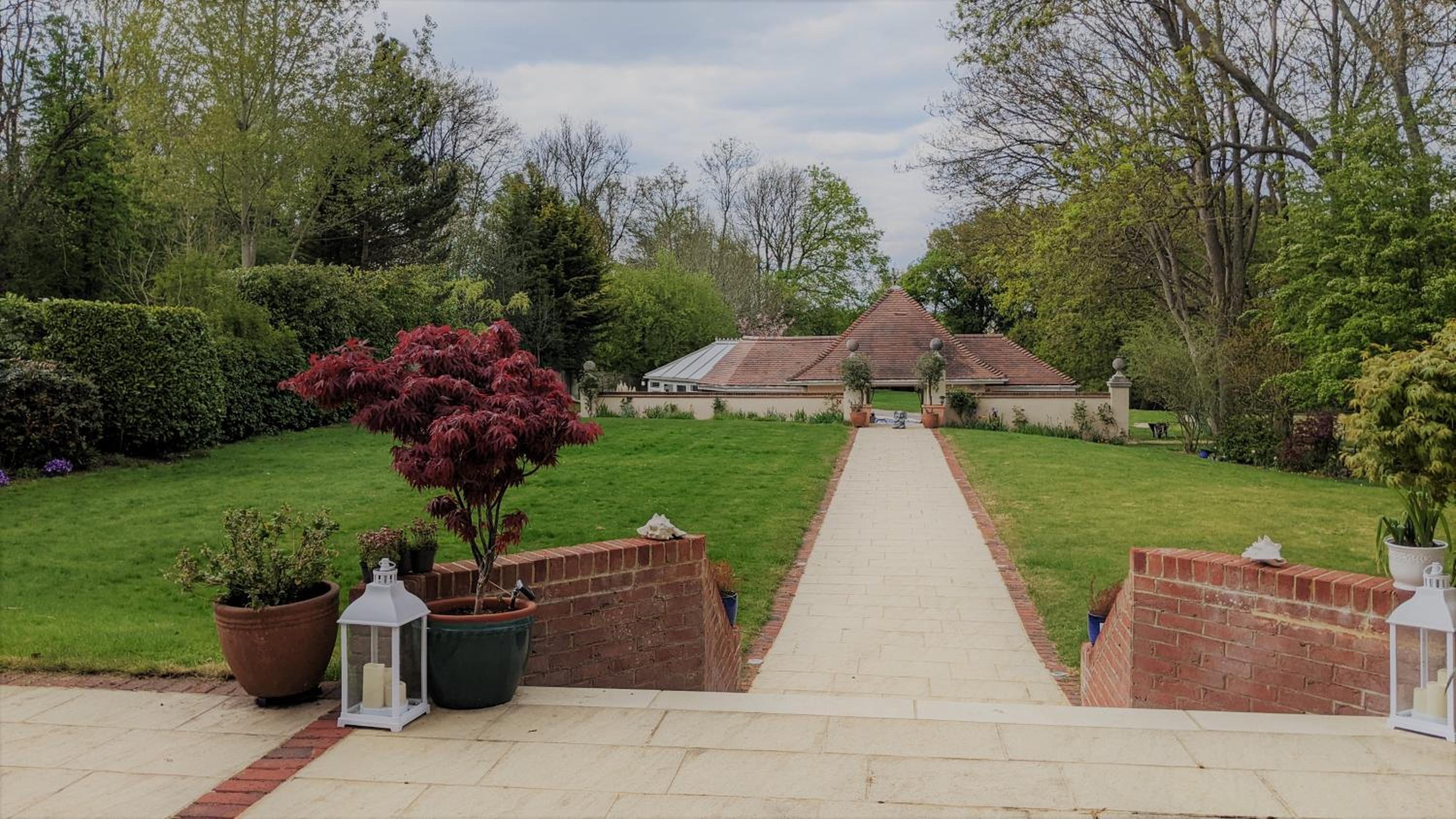 Greater London Villa view 3