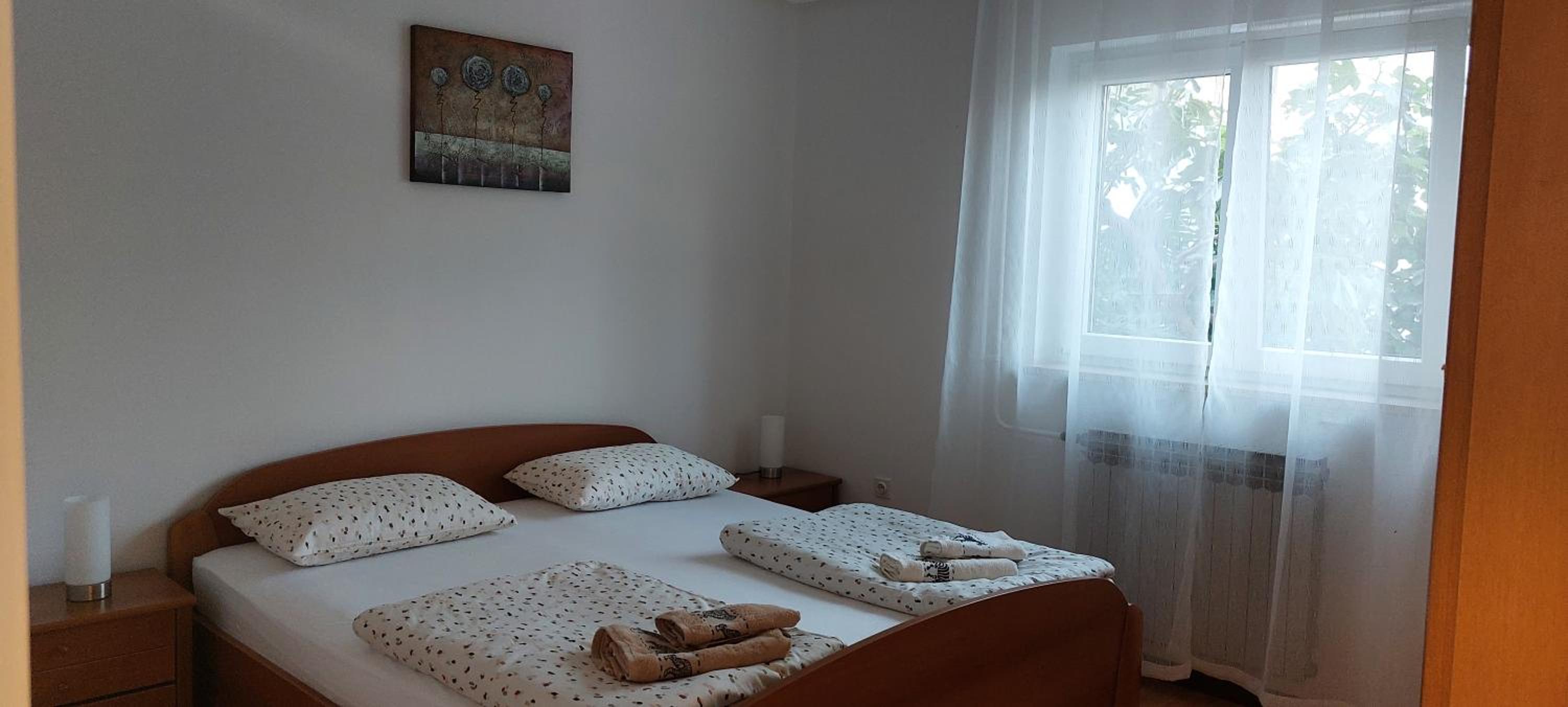 Seaside Villa - App 2 view 3