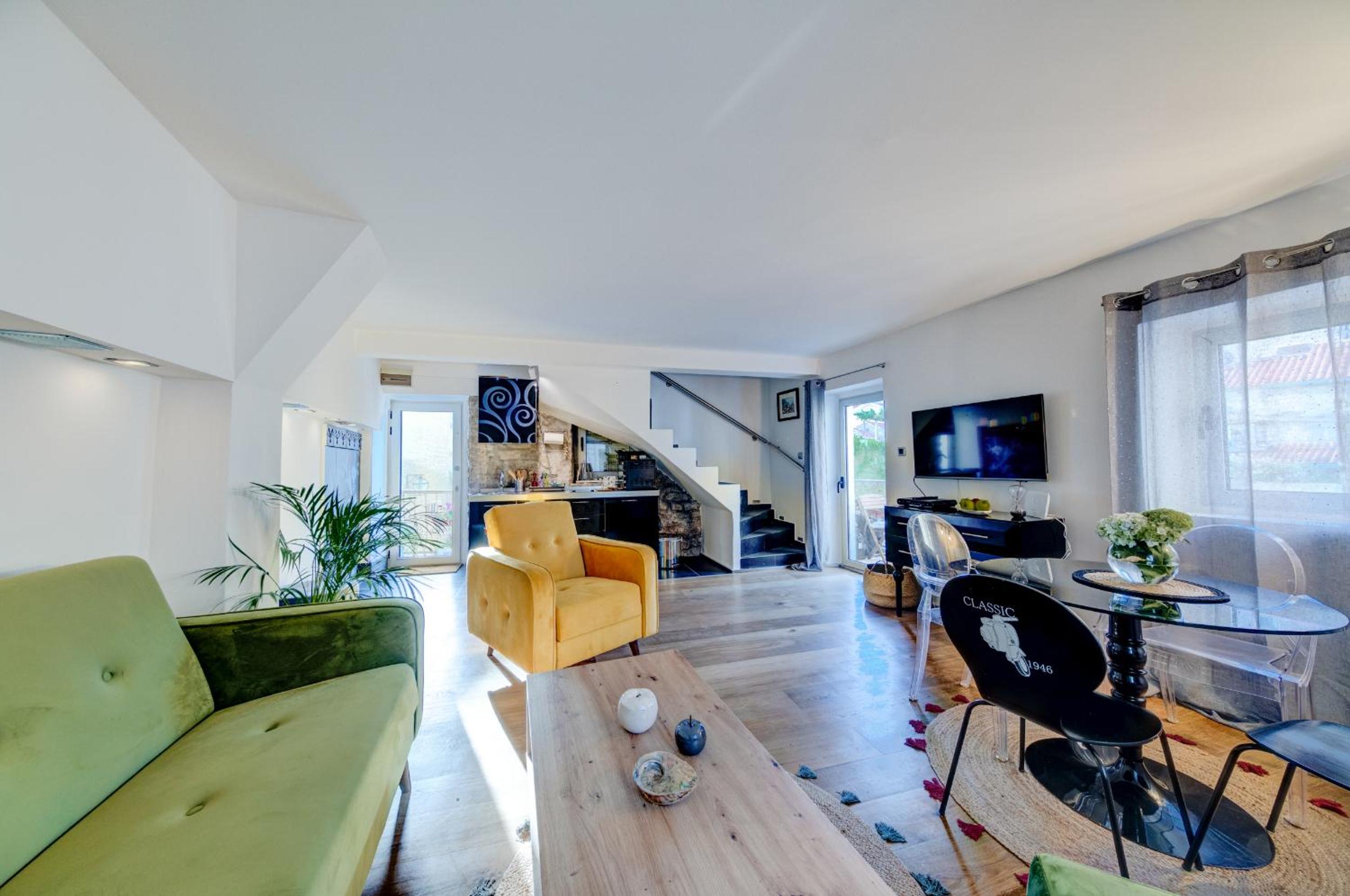 Old Town House Lina view 2