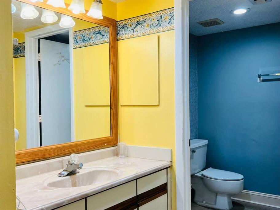 *A FAMILY GETAWAY*Pool*Steps to the Beach*Approved Dogs*D18 view 2