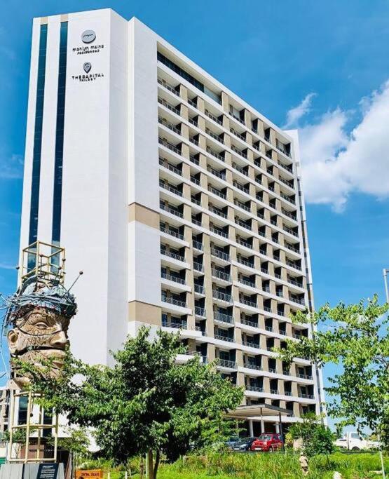 Menlyn Maine High Rise 1-Bedroom Luxury Apartment view 3