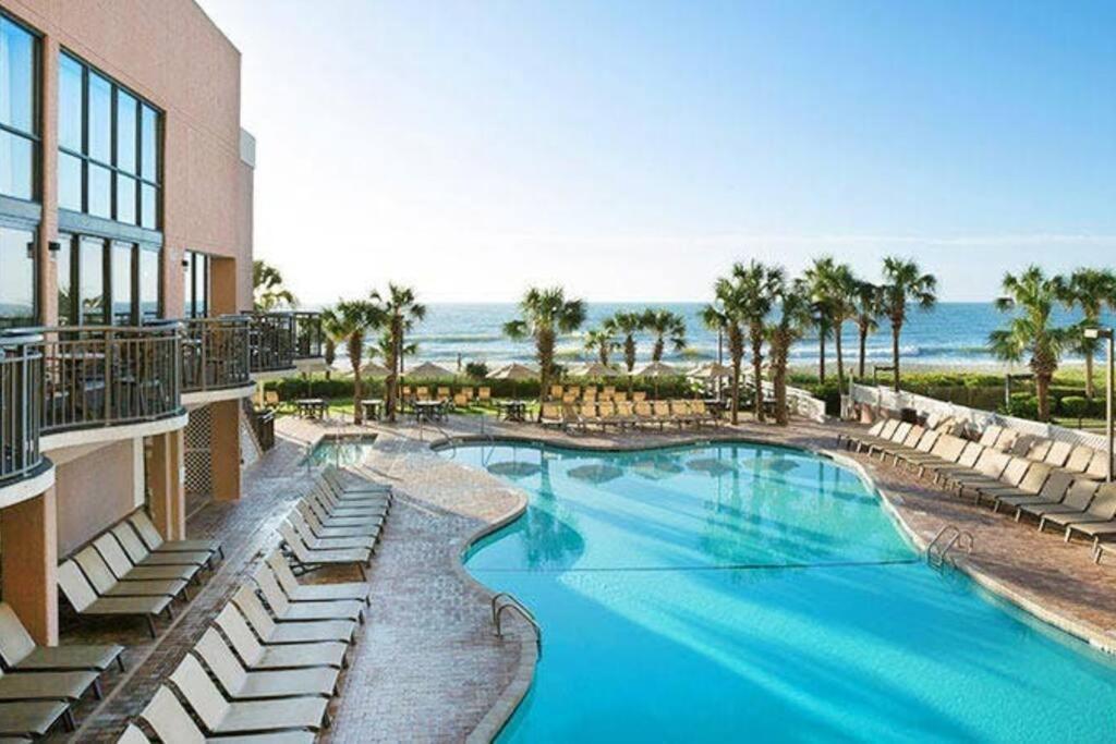 *FANTASTIC MODERN CONDO*Queen Beds*Great Pools, Hot Tubs*C16 view 4