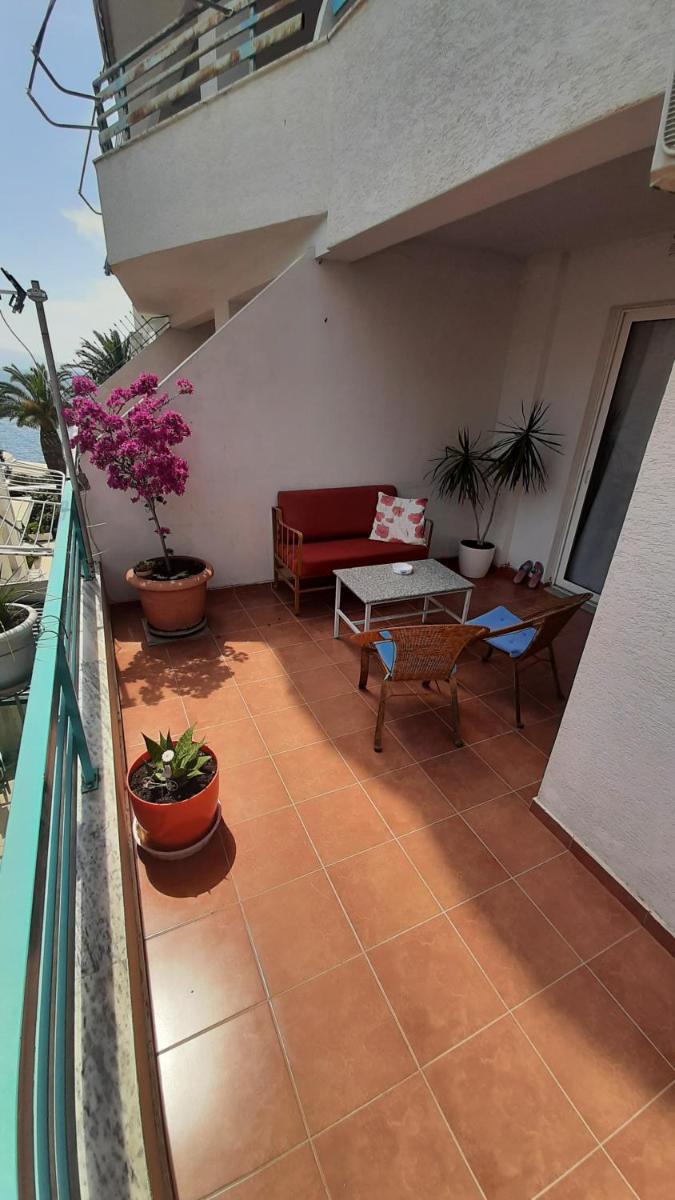 Meni's family apartament