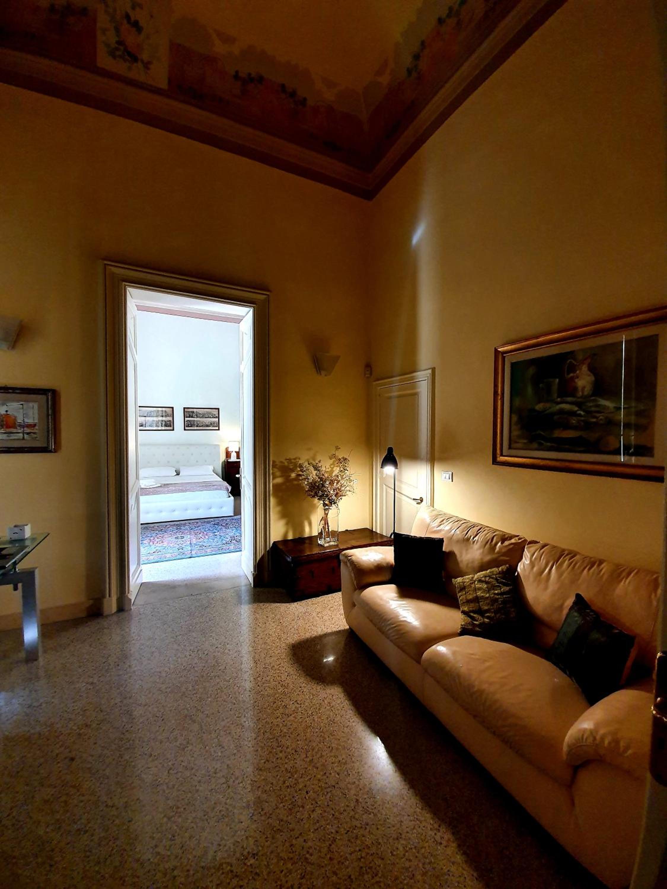 Hotel B&b RARO' LIBERTY - Image 1