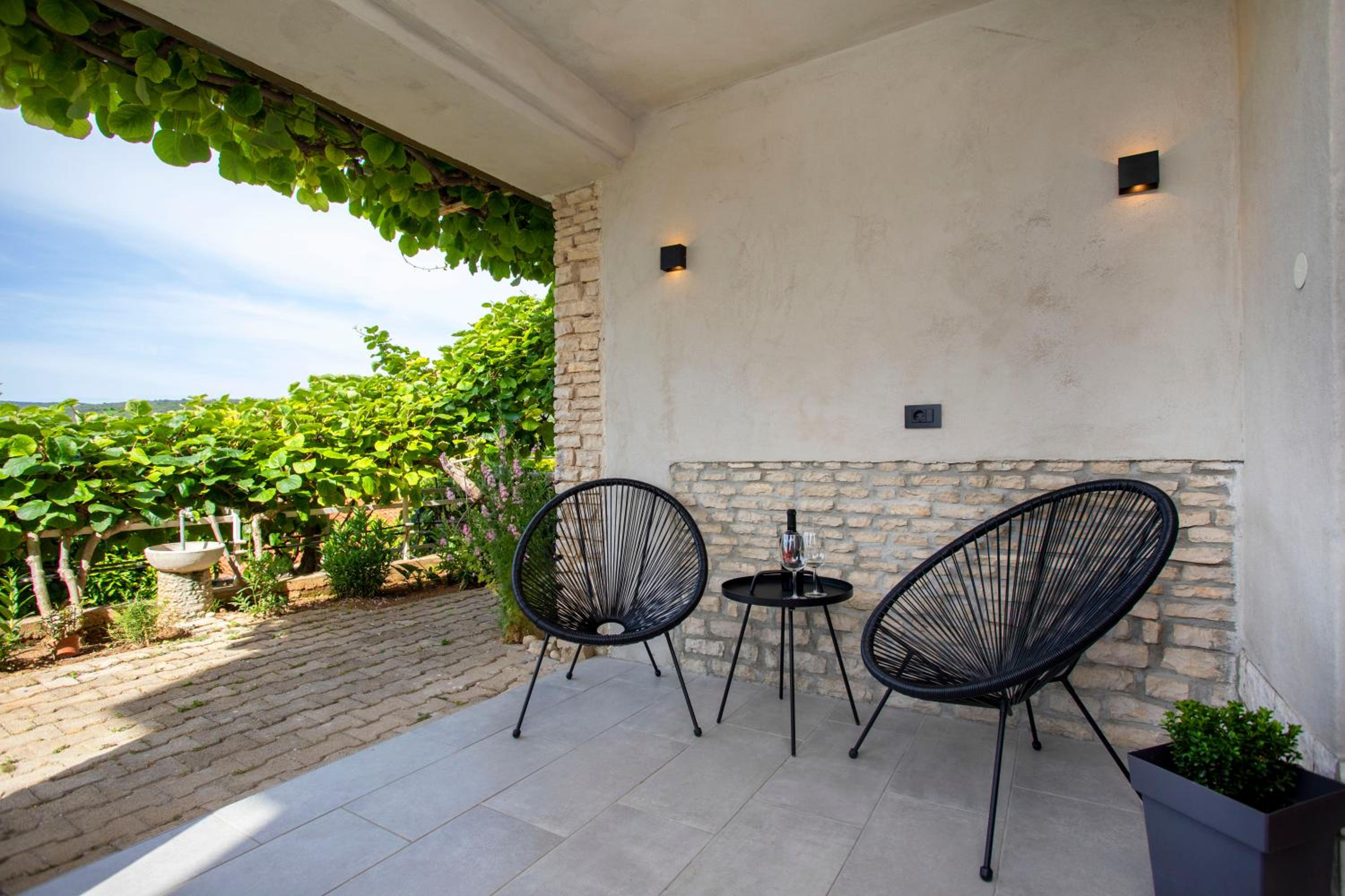 Apartment Lina view 3