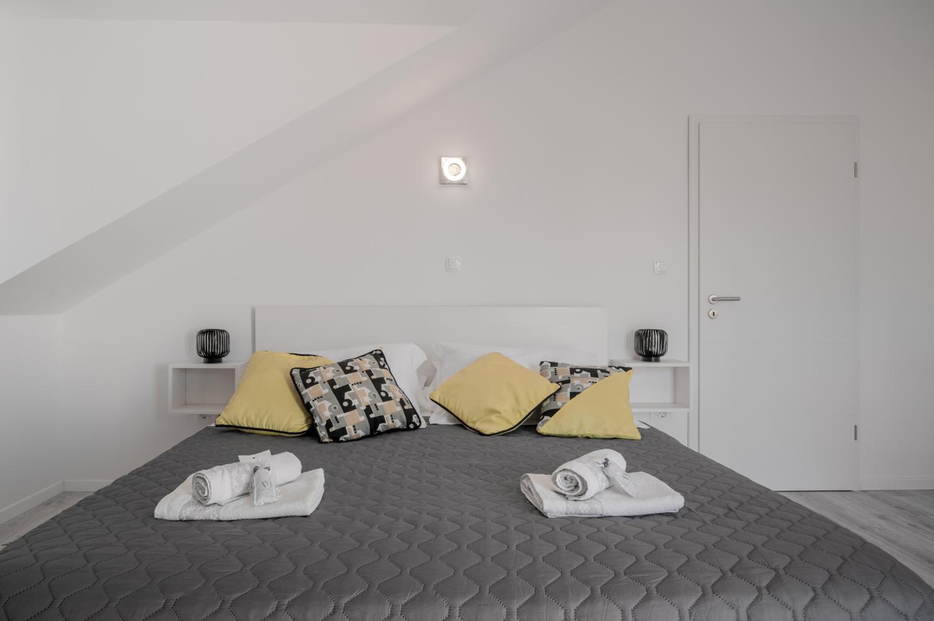 AMI apartments