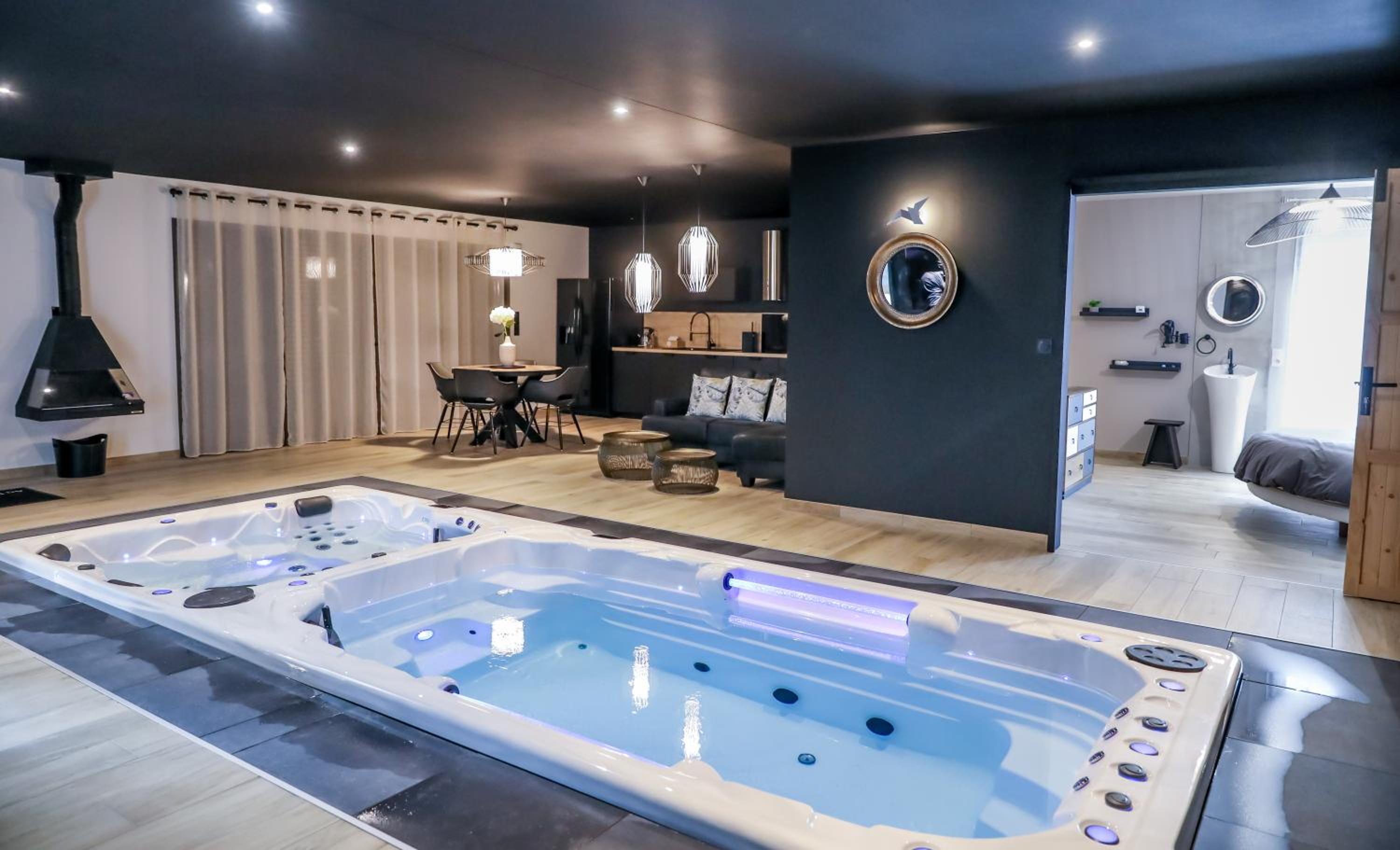 Au domaine des anges Gites avec Jacuzzi privatif dans la chambre