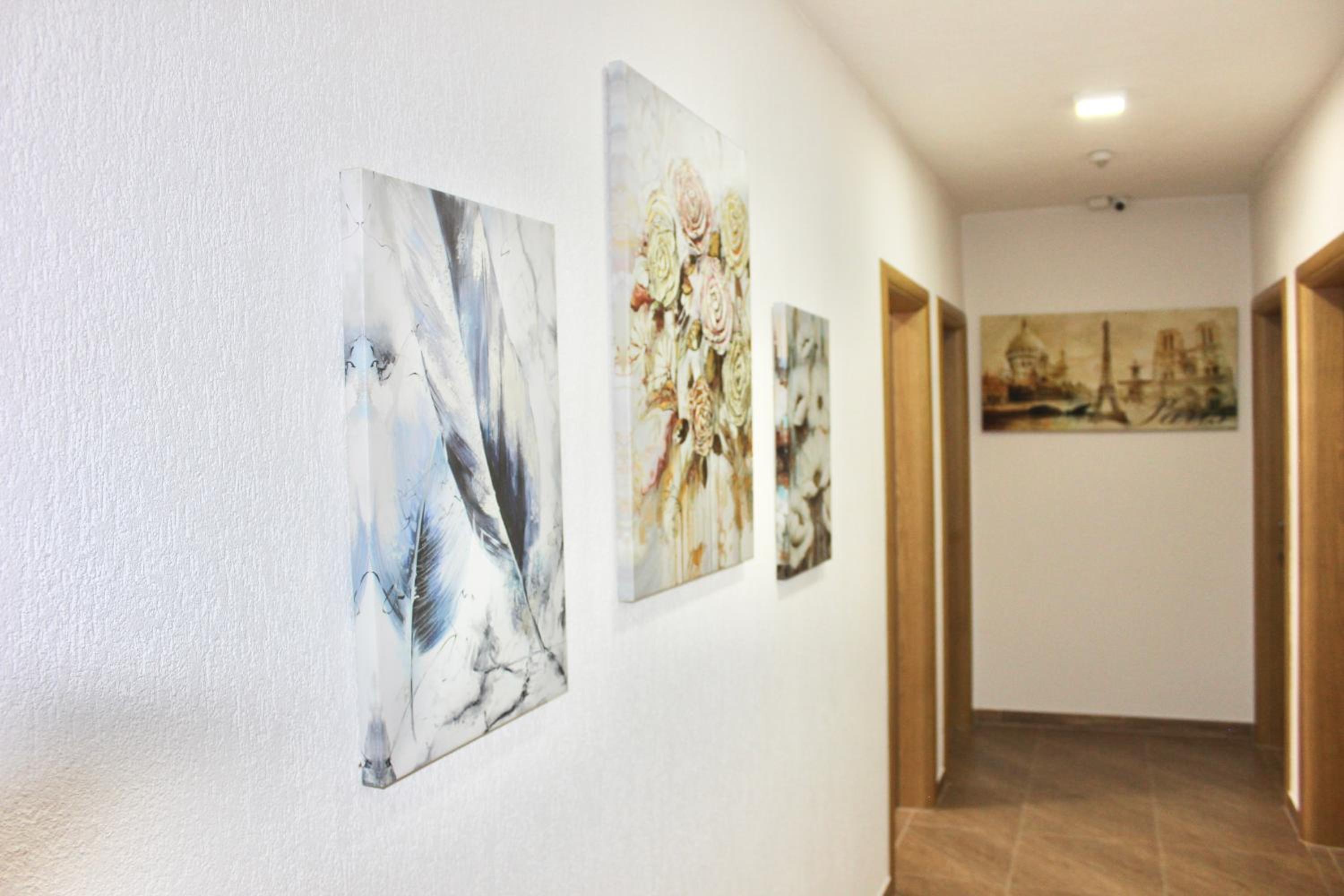 Becar Pyramid Rooms
