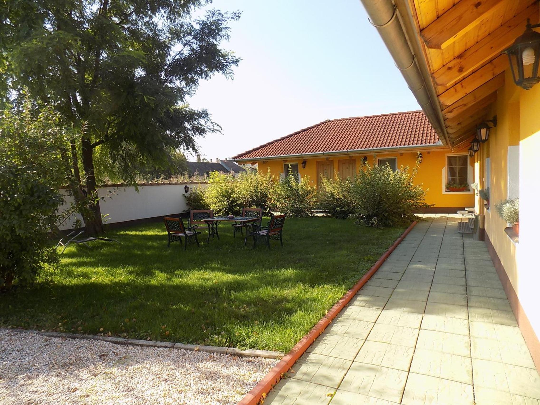 Photo 40