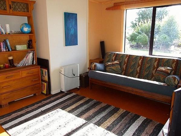 Tranquil Te Puke - Kuratau Holiday Home view 5