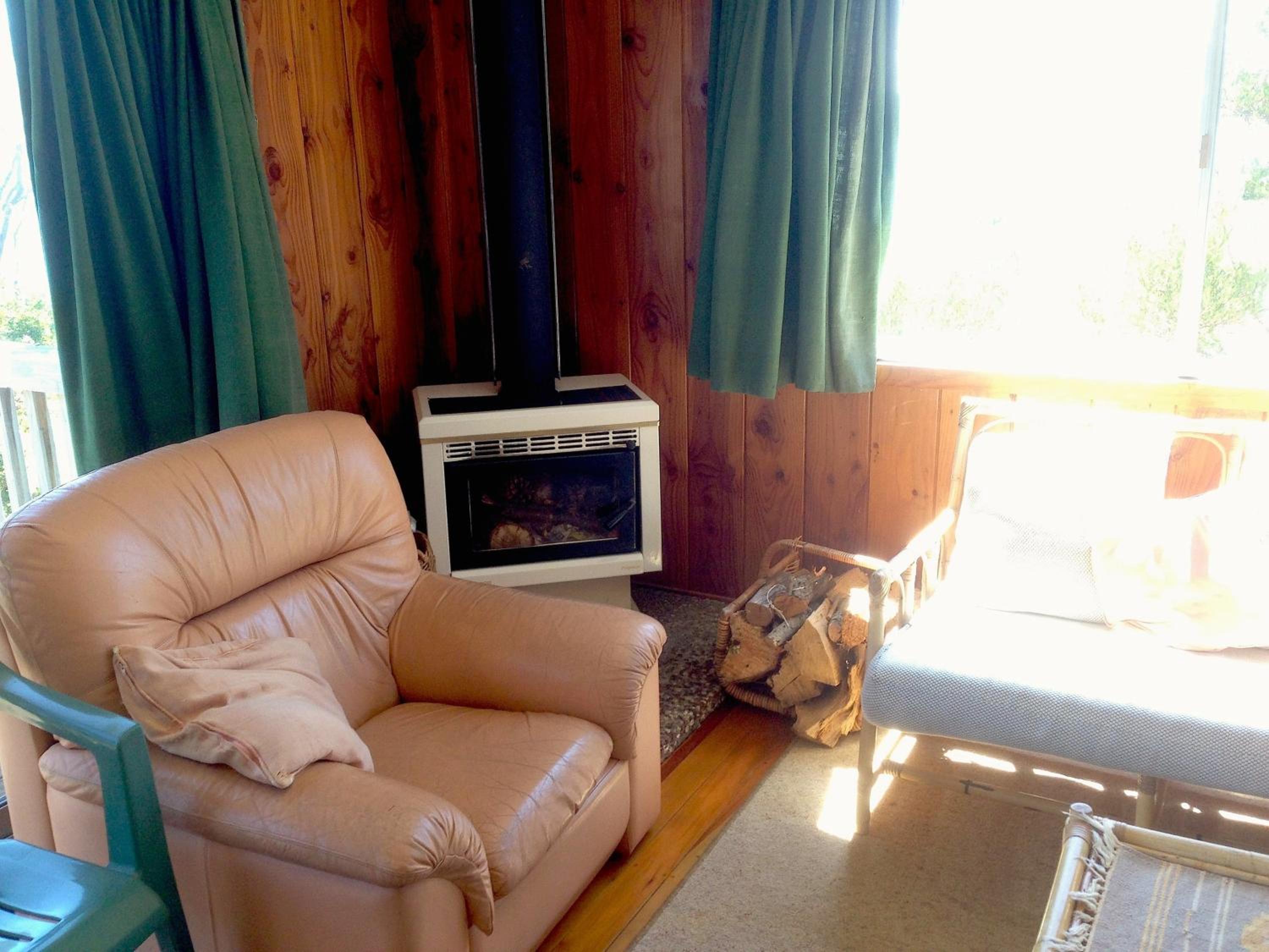 Relax Lakeside - Five Mile Bay Holiday Home view 5