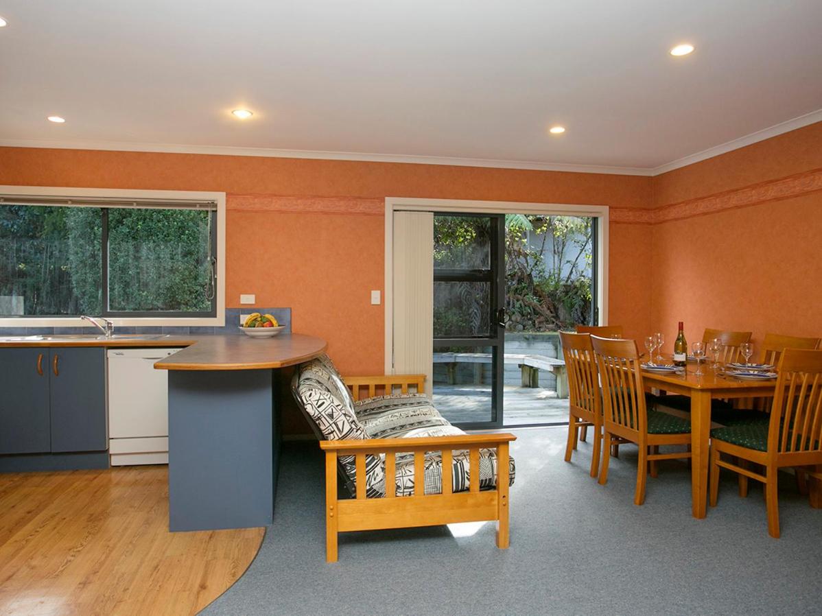 Laid Back on Lakewood - Taupo Holiday Home view 3