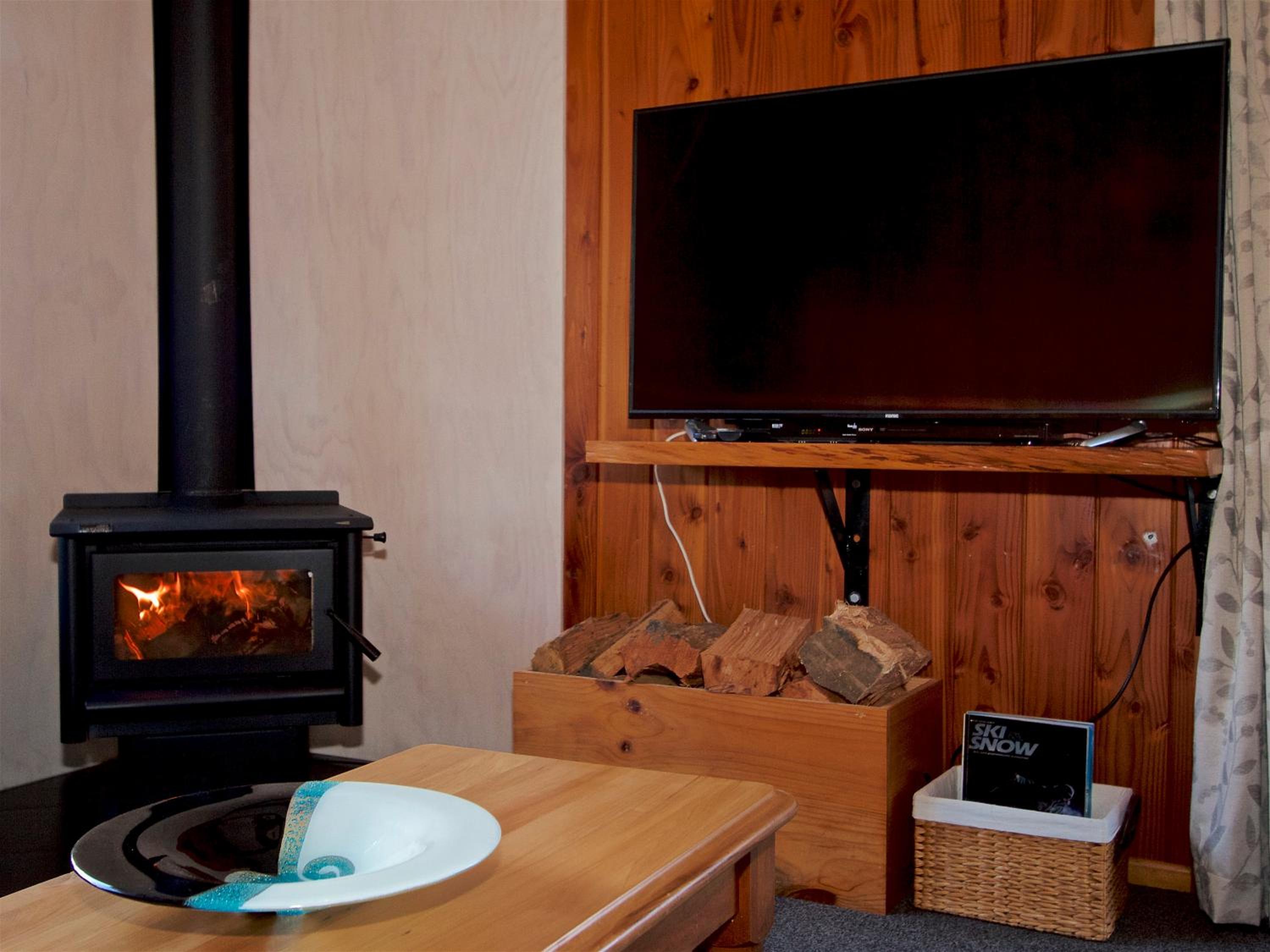 Bluebird Spa Chalet - Ohakune Holiday Home view 4