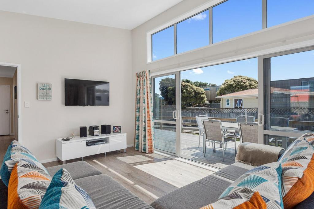 Beach Retreat - Ohope Holiday Home view 4