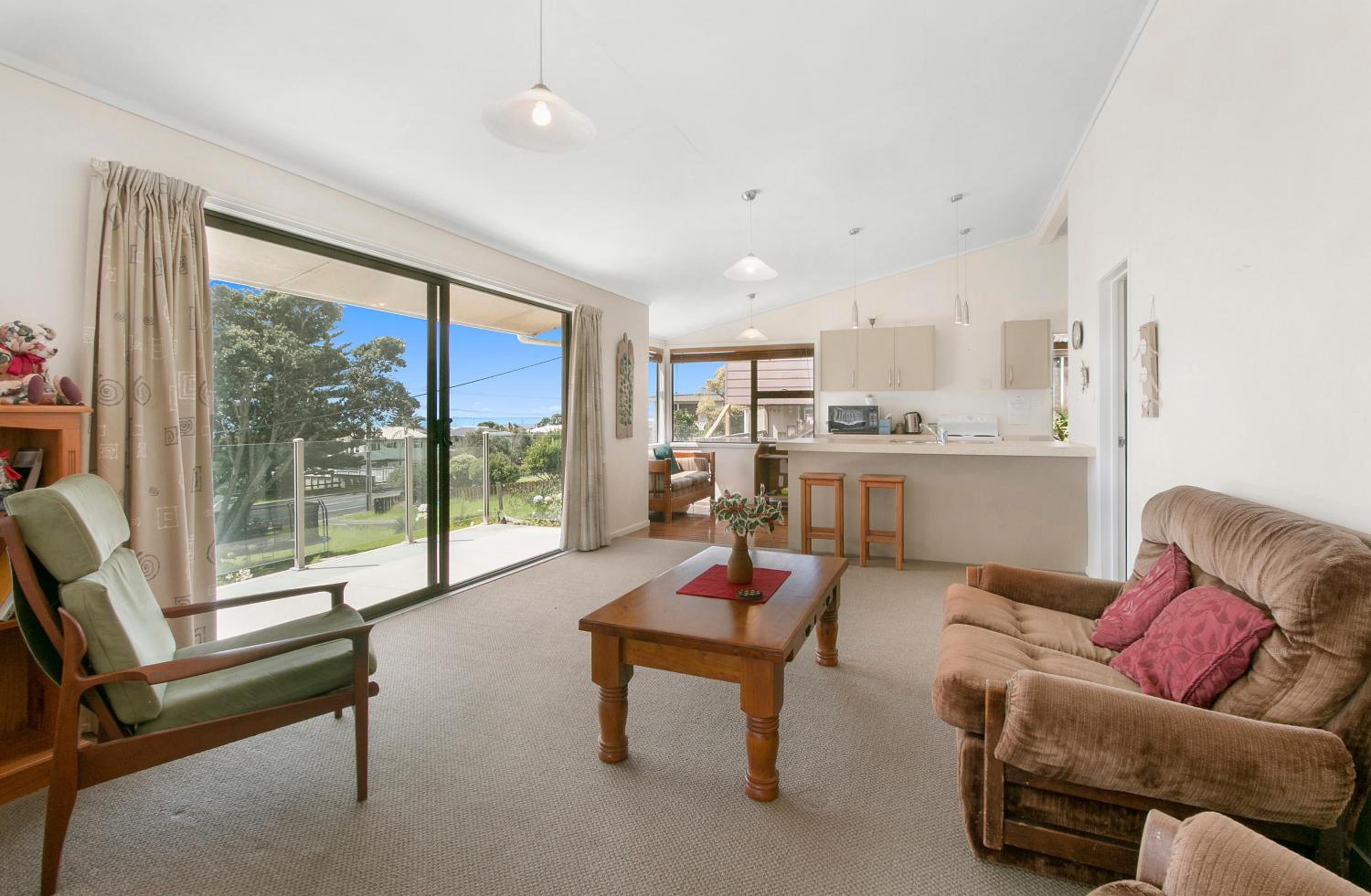 Sweeping Sea Views - Waihi Holiday Home view 2
