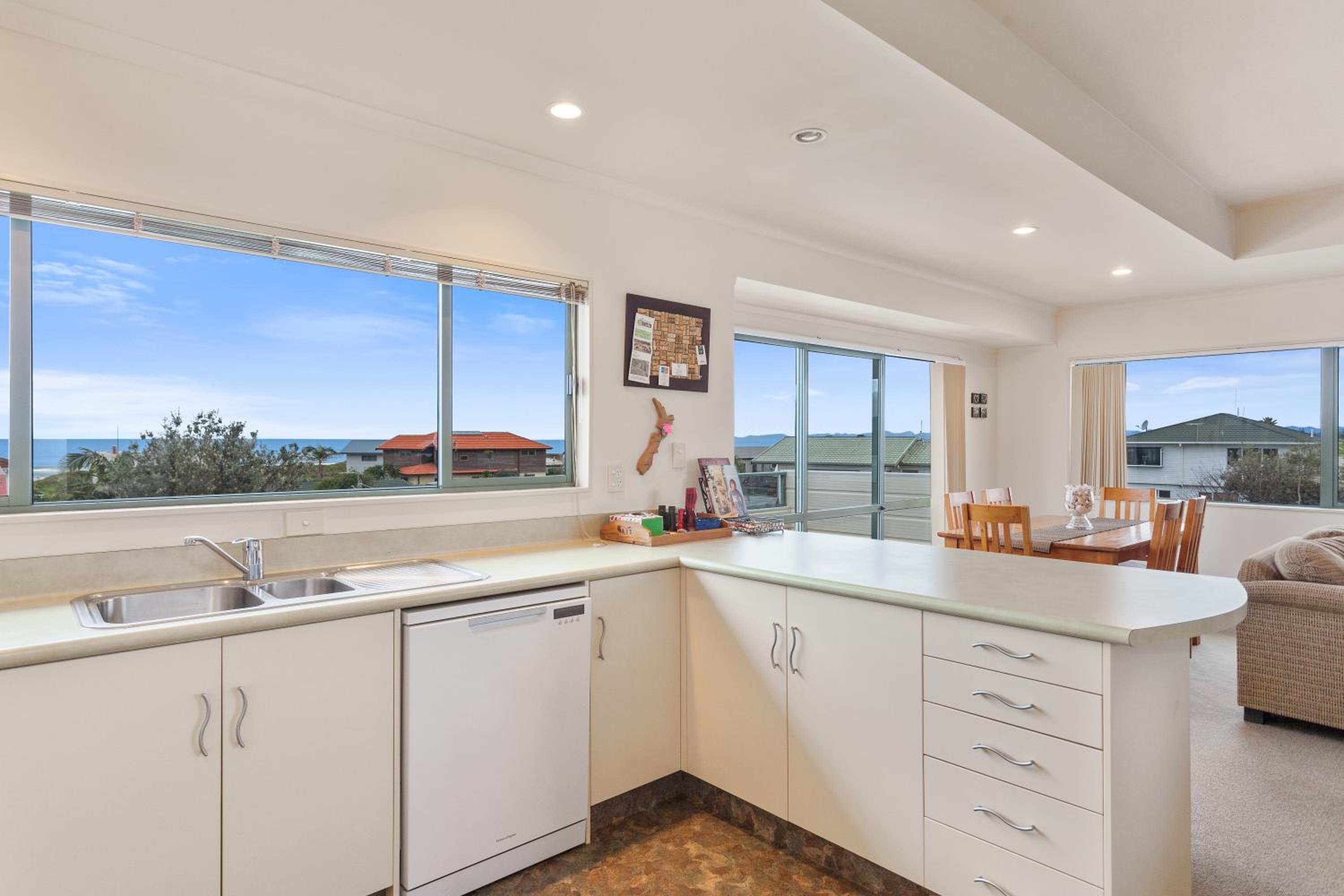 White Island Views - Ohope Holiday Home view 4
