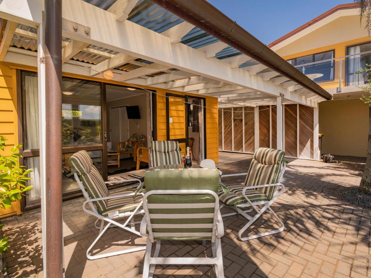 The Olive Grove Retreat - Matarangi Holiday Unit view 3